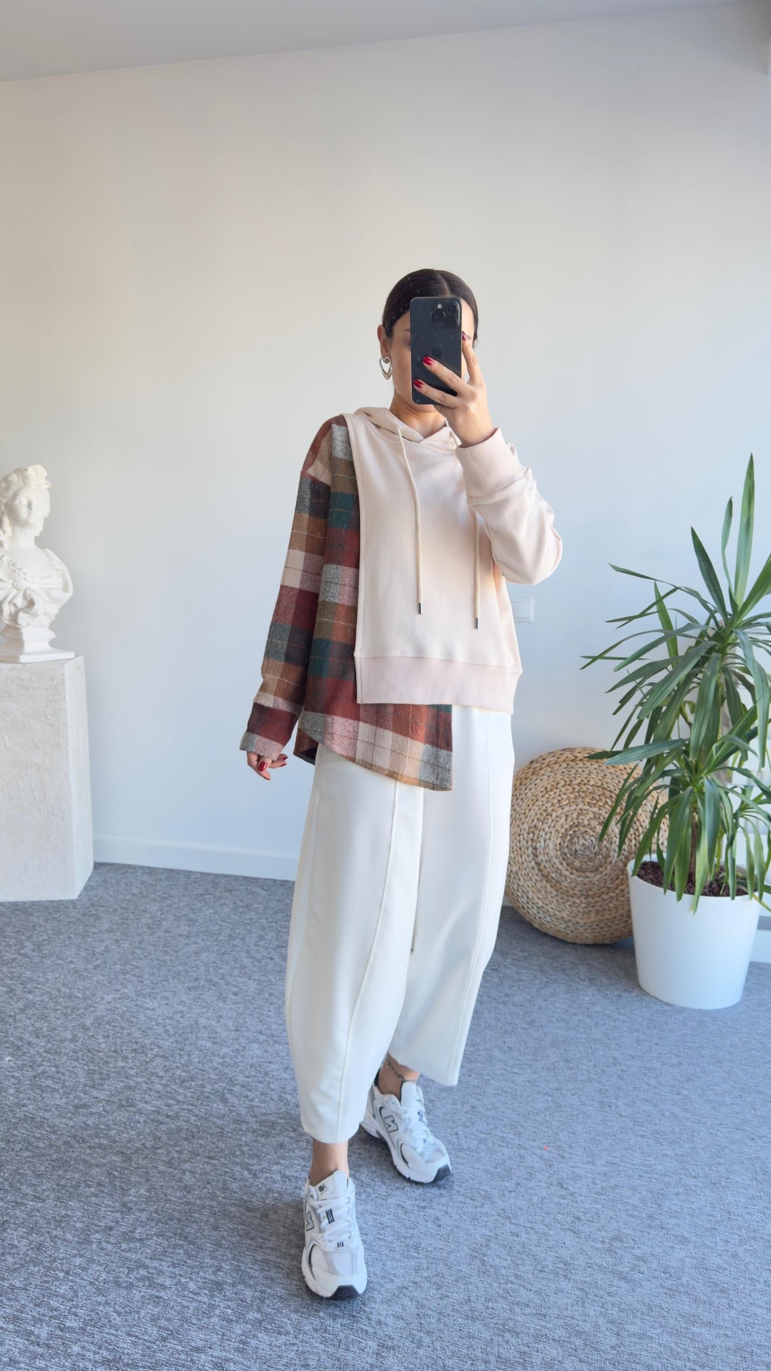 Yan Kahve Ekoseli Kapüşonlu Sweat