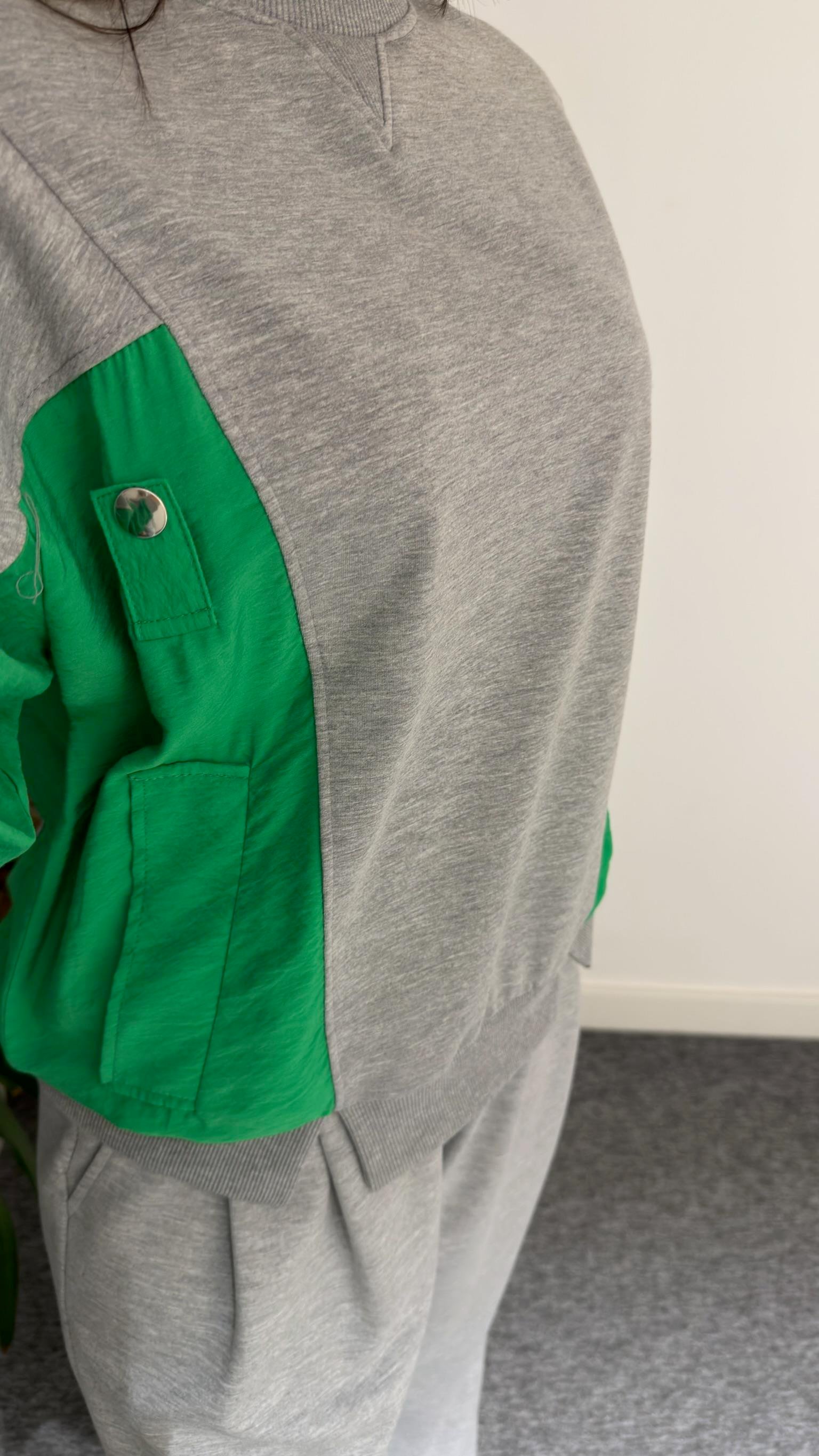 Yeşil Yan Paraşütlü Gri Sweatshirt