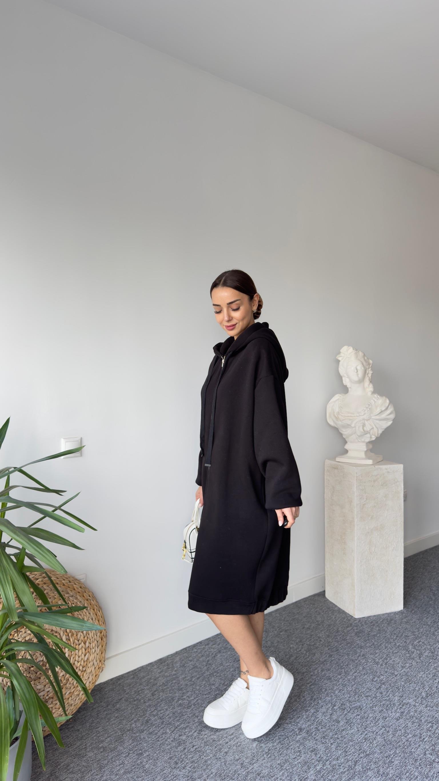 Oversize Şardonlu Kapüşonlu Elbise