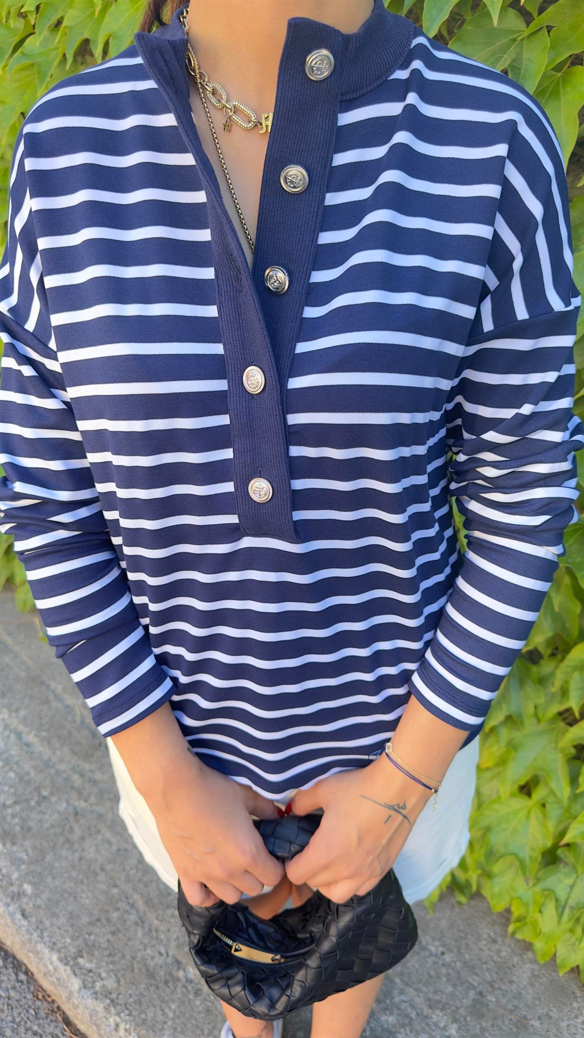 Yaka Düğmeli Massi Model Sweat