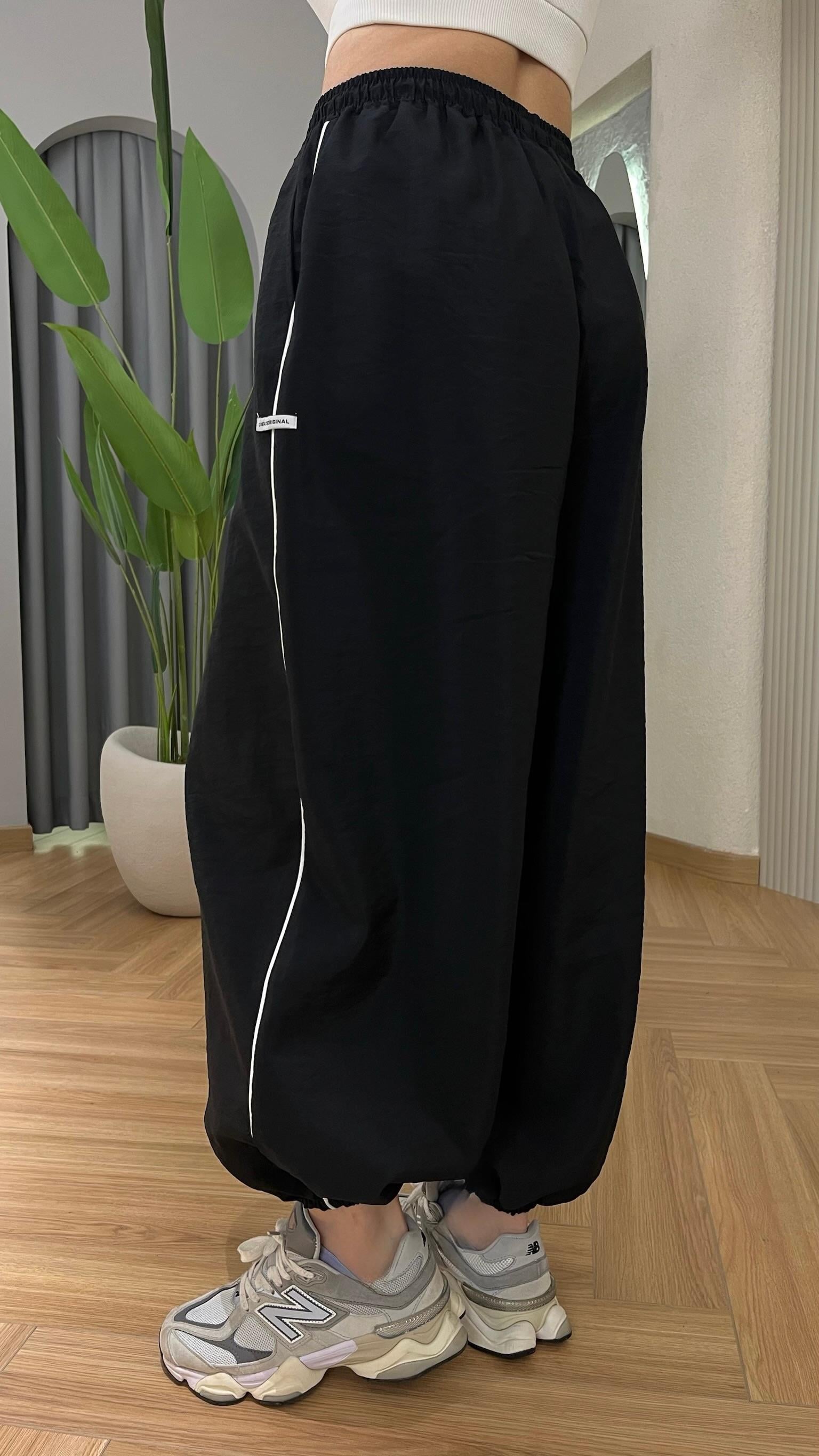 Puli Beyaz Biye Geçişli Pantolon