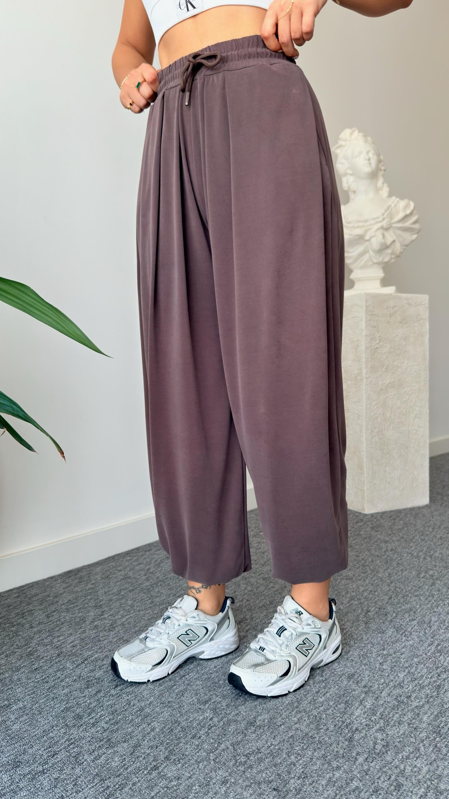 Kahve Pile Detaylı Oys Pantolon