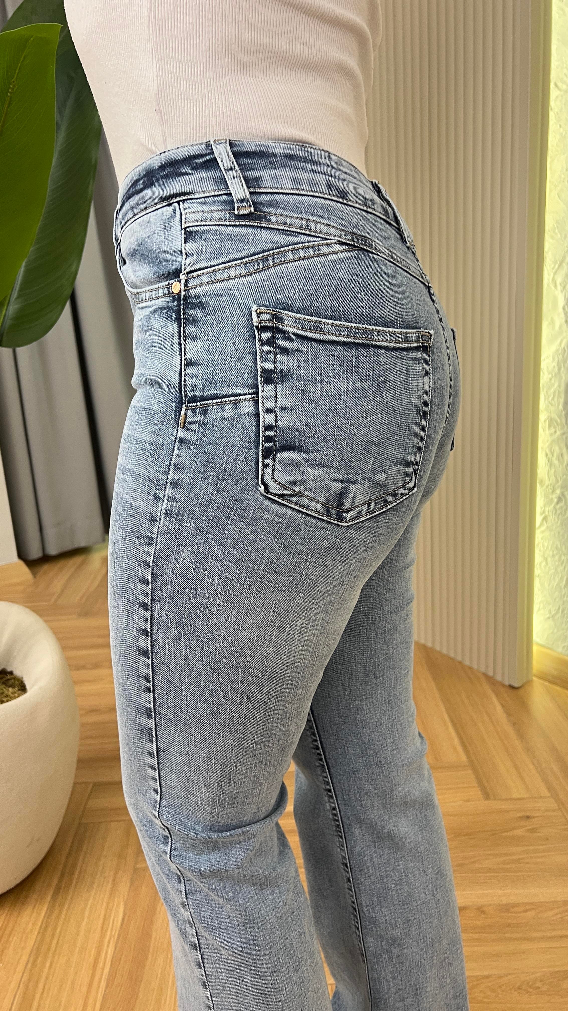 Mavi Kar Yıkama Push Up Etkili Jean