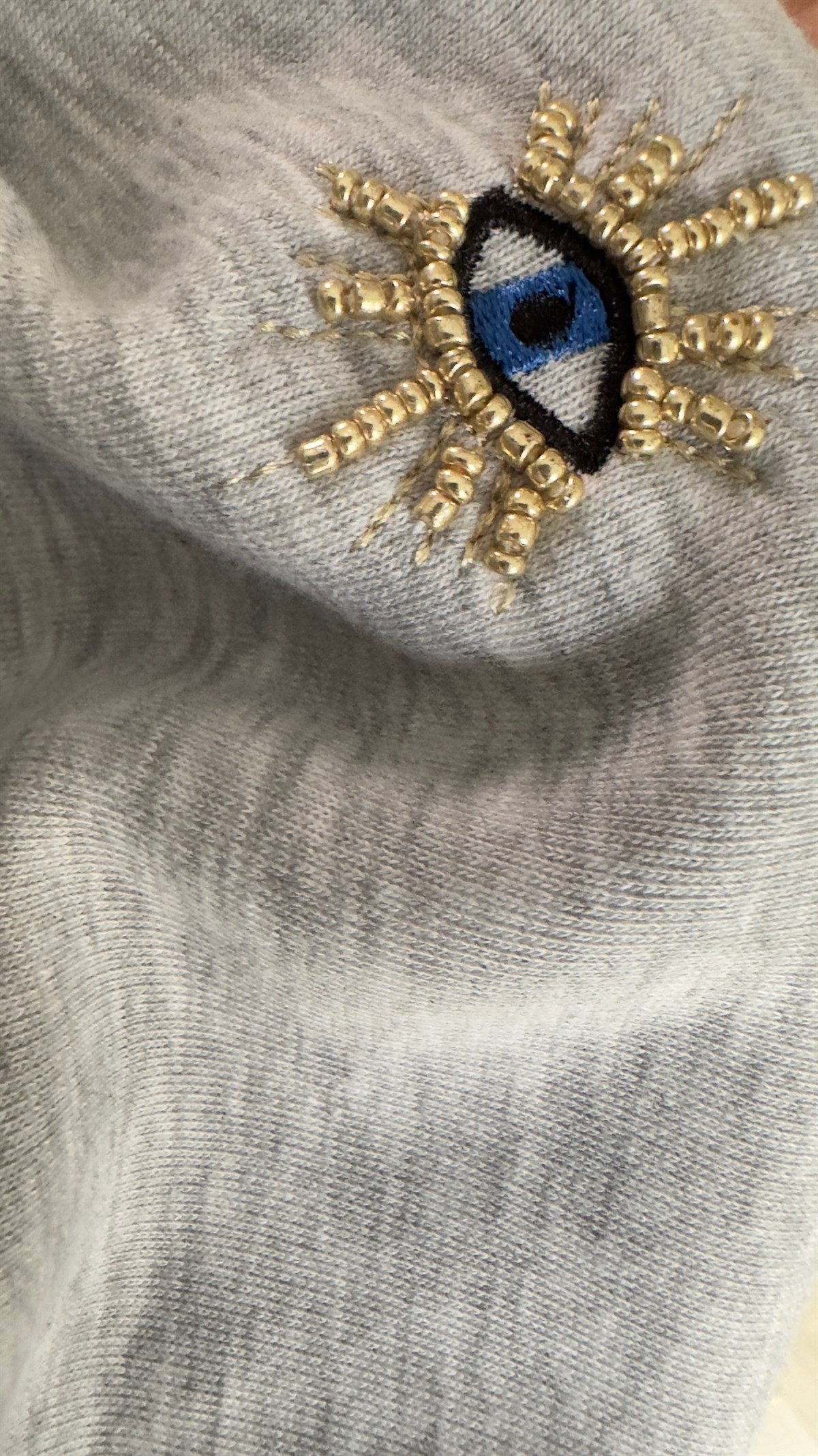 Göz Detaylı Şardonlu Gri Sweat