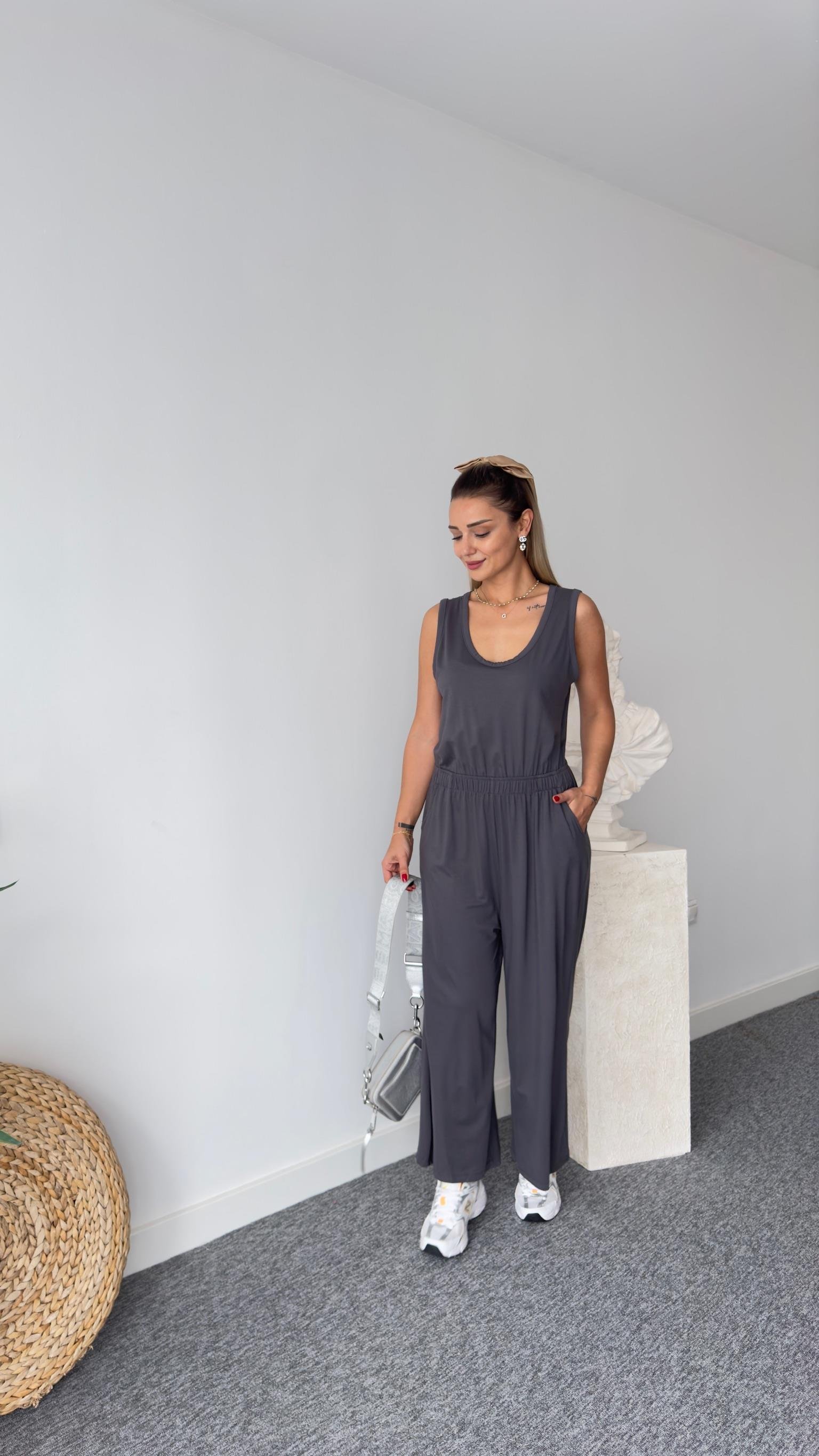 Sırt Dekolte Bel Lastikli Antrasit Tulum