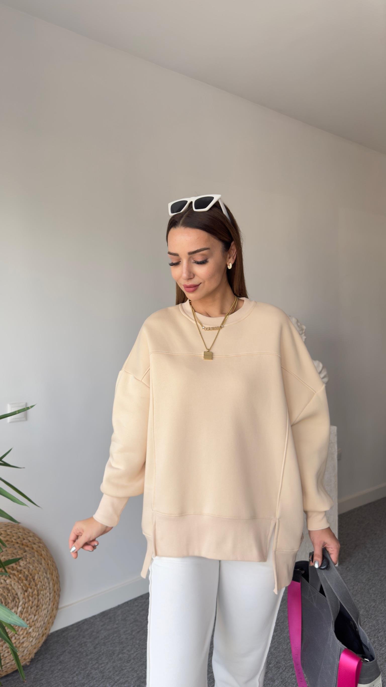 Etek Ucu Asimetrik Bej Sweatshirt