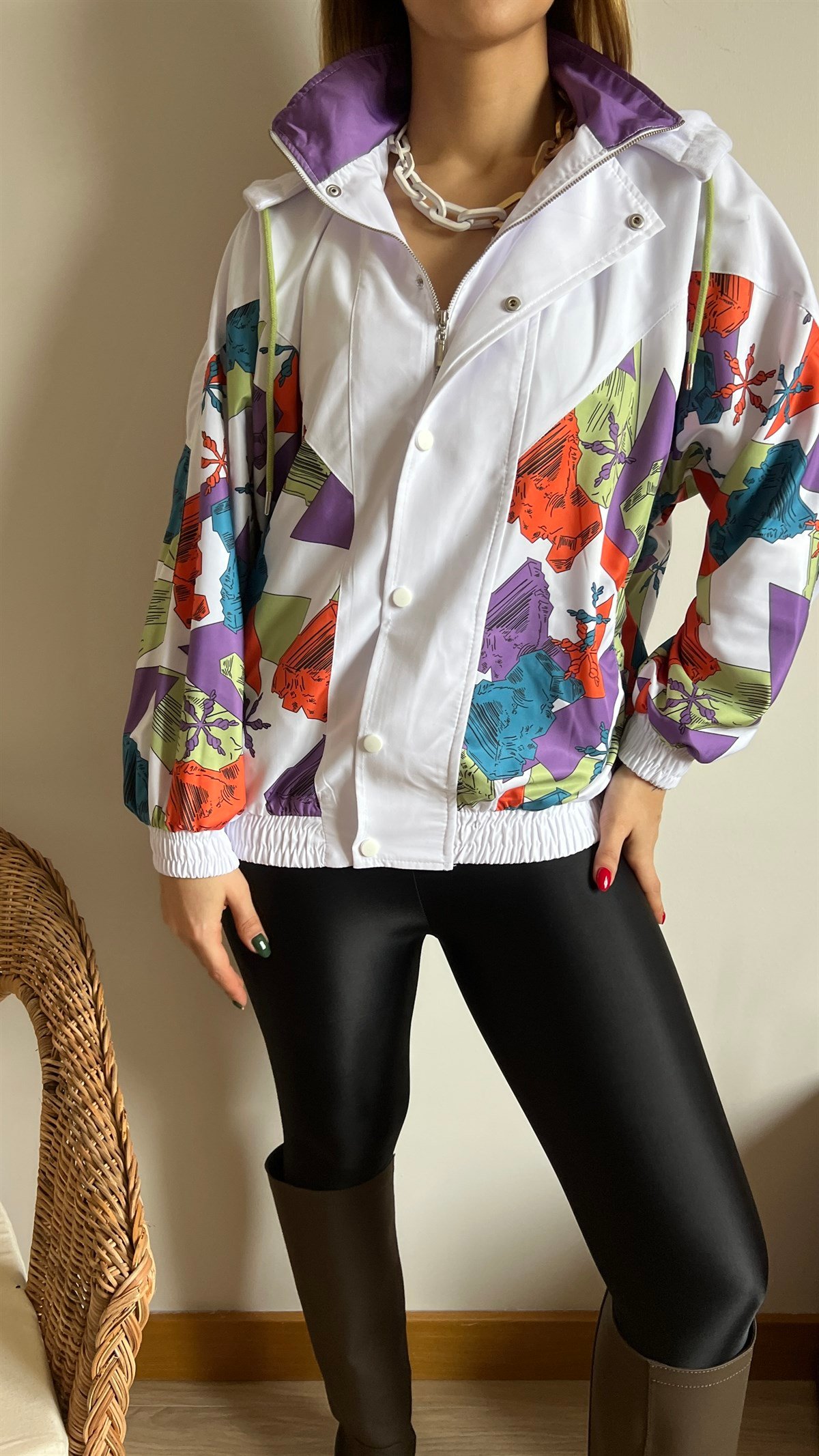  Geometrik Desenli Tasarım Bomber