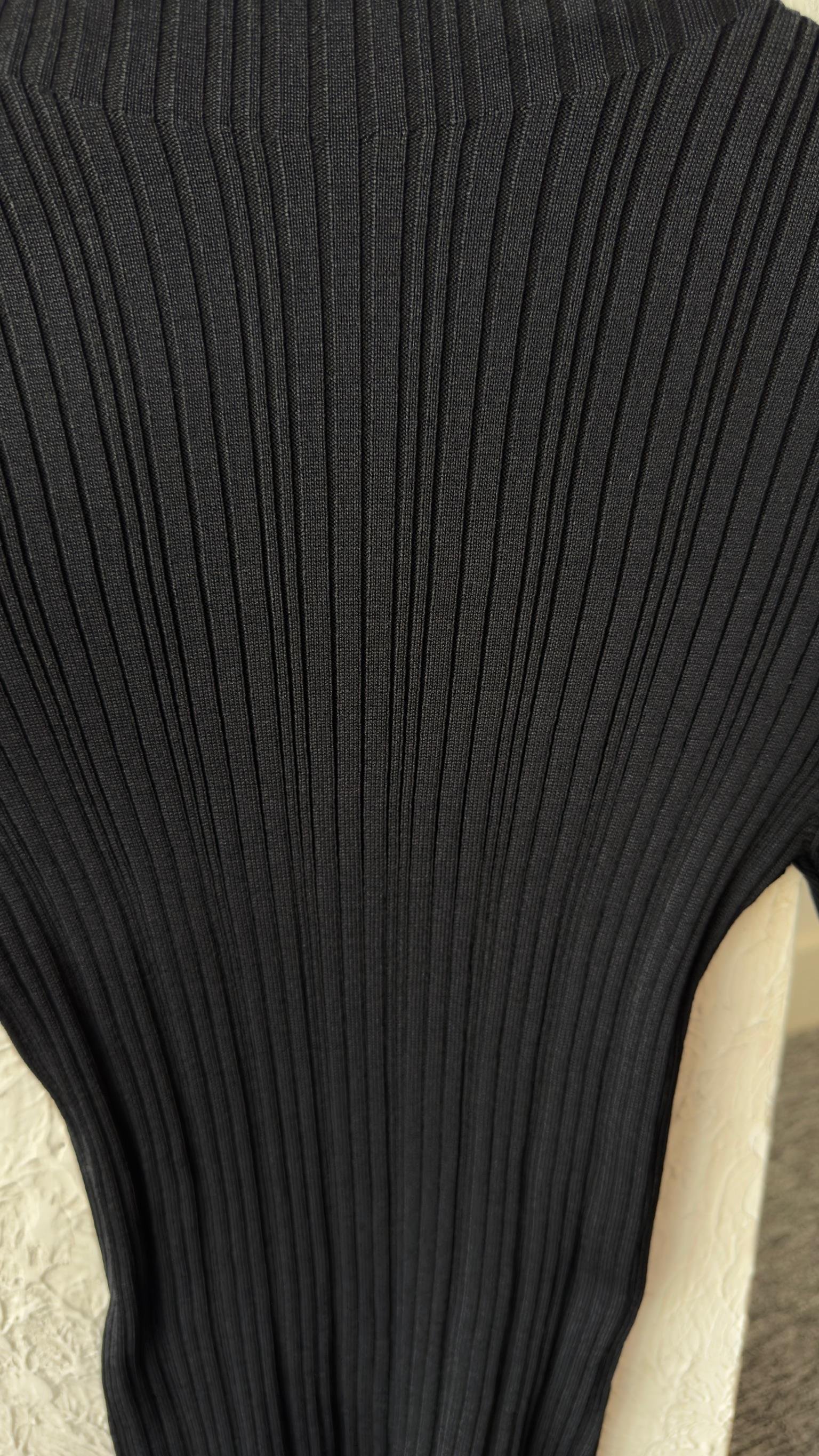 Zra Model Kol Yırtmaçlı Siyah Triko