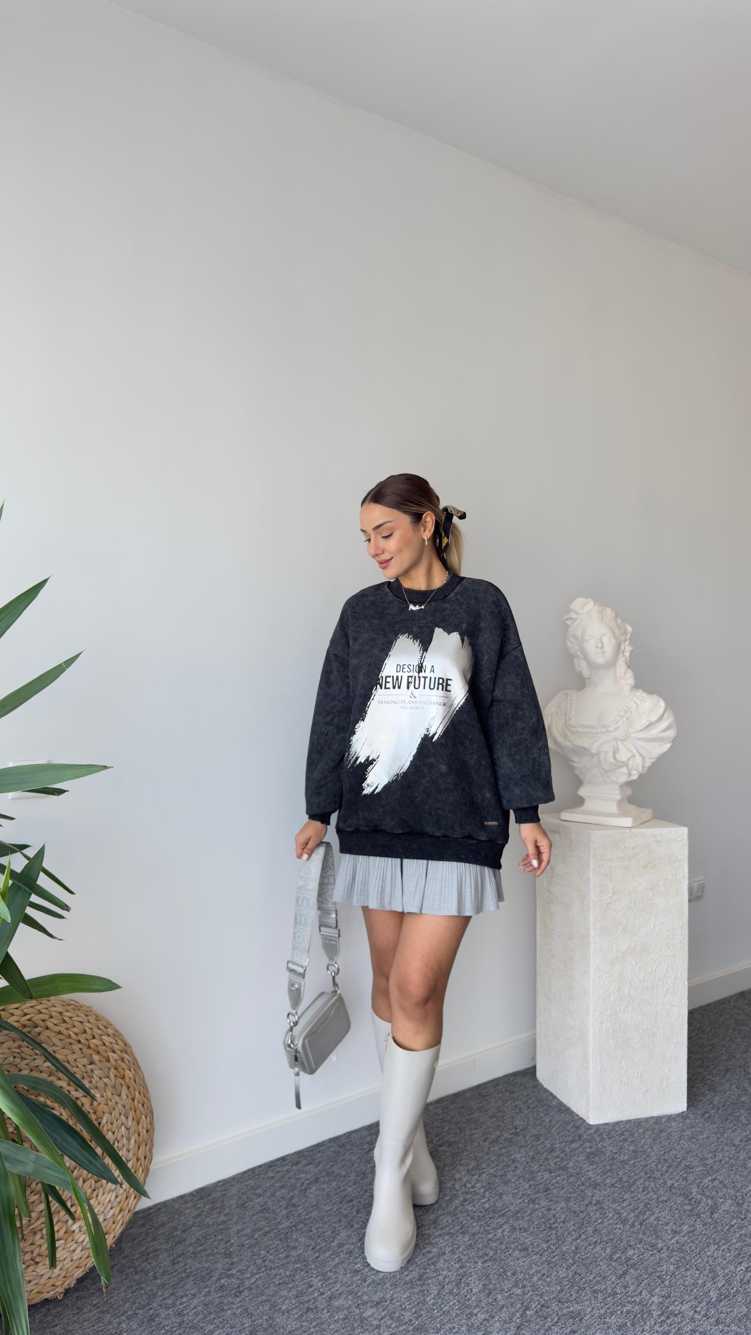 Rubi Önü Parlak Yazılı Sweatshirt