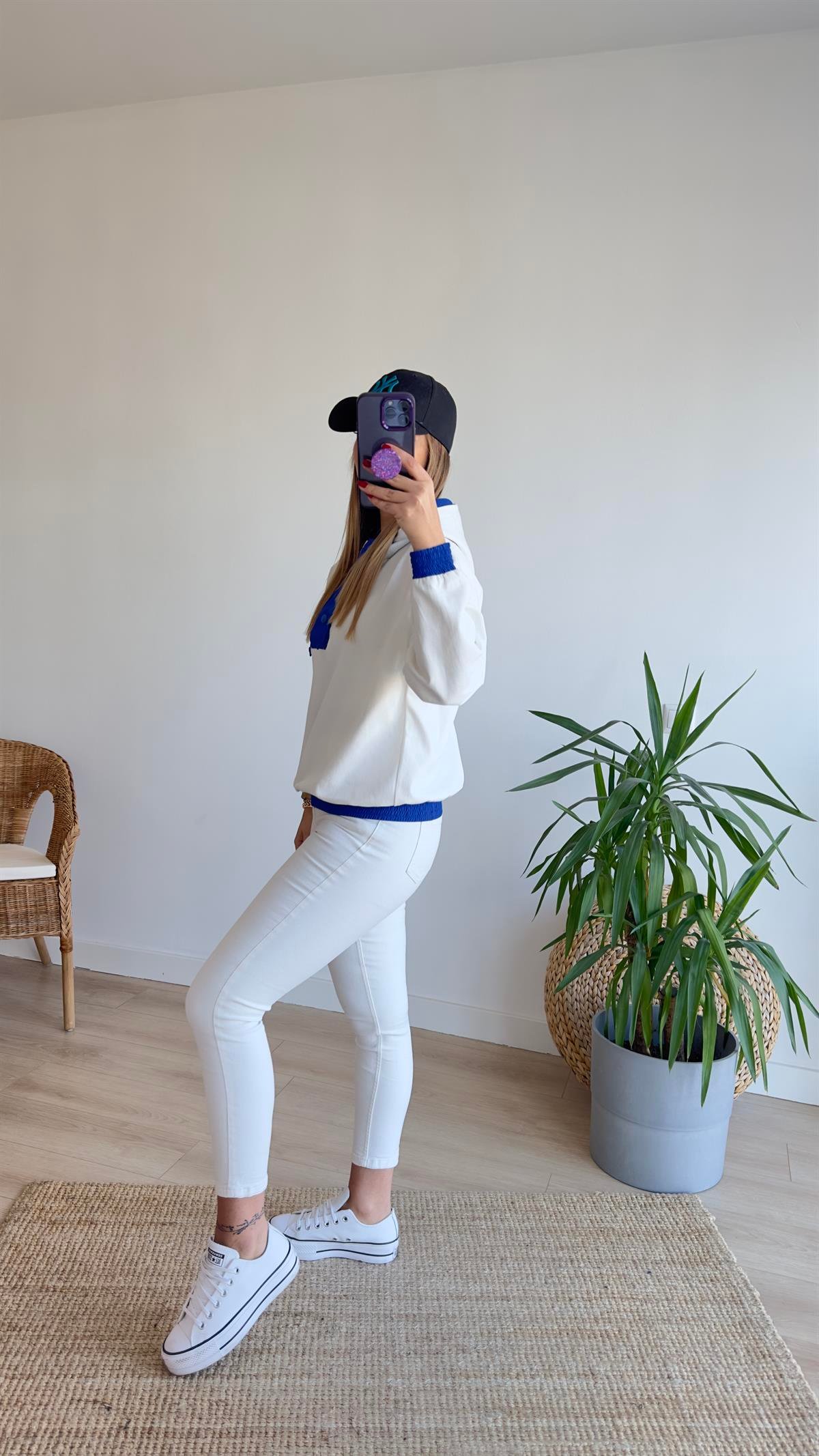 Kapüşonlu Mavi Detay Sweatshirt