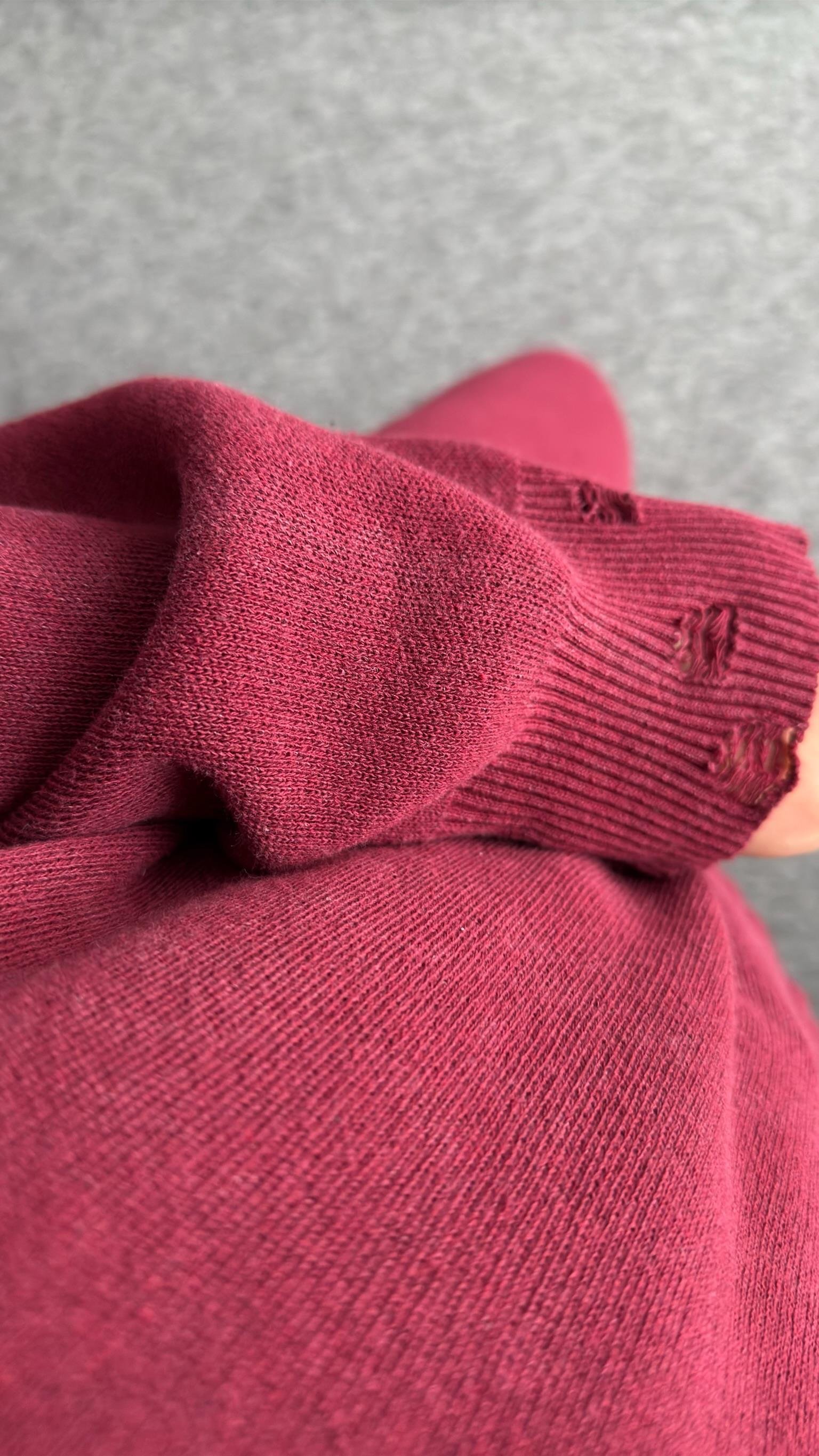 Yırtık Detaylı Yıkamalı Bordo Triko Takım