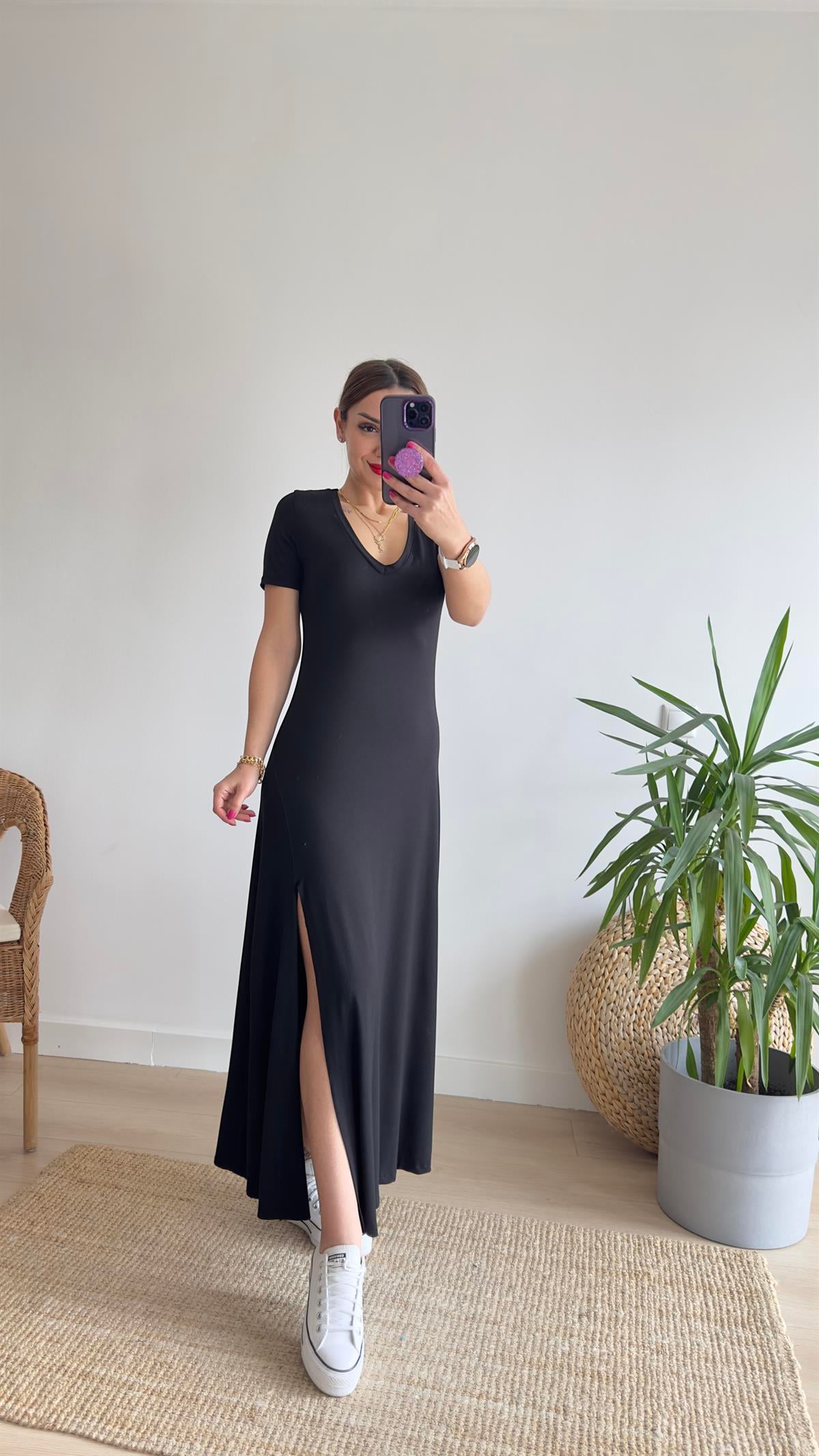 Vilinze Yırtmaçlı Siyah Basic Elbise