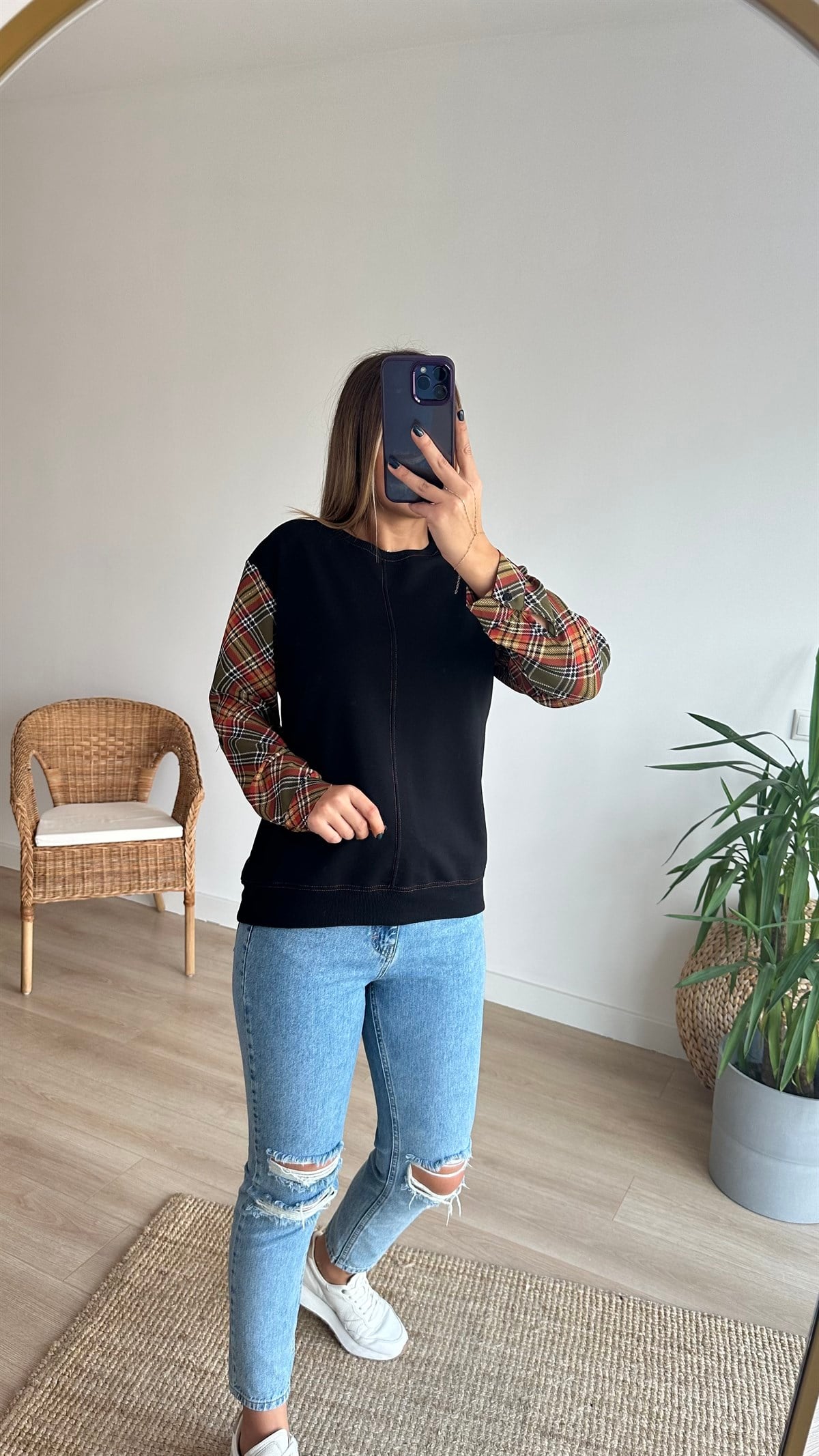 Kolları Ekose Desen Siyah Sweat