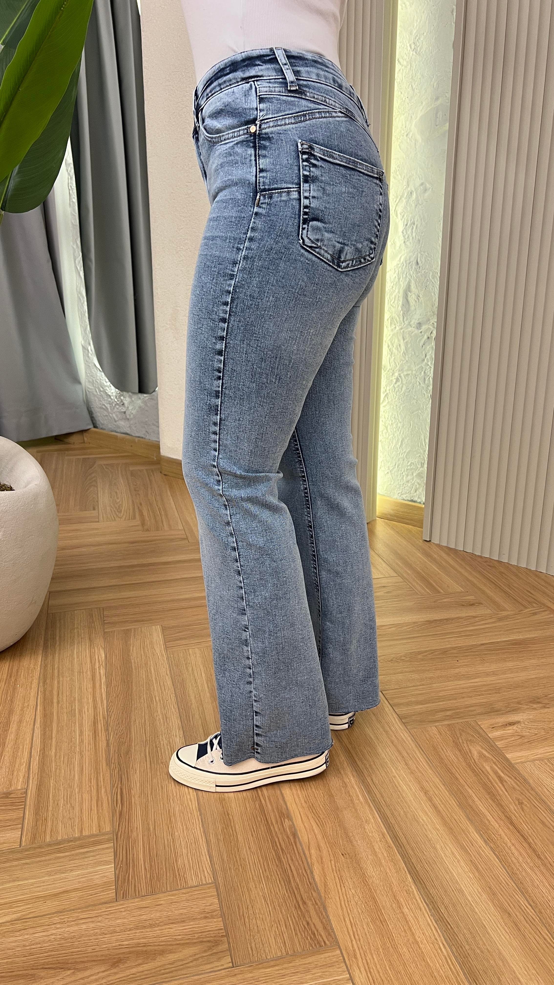 Mavi Kar Yıkama Push Up Etkili Jean