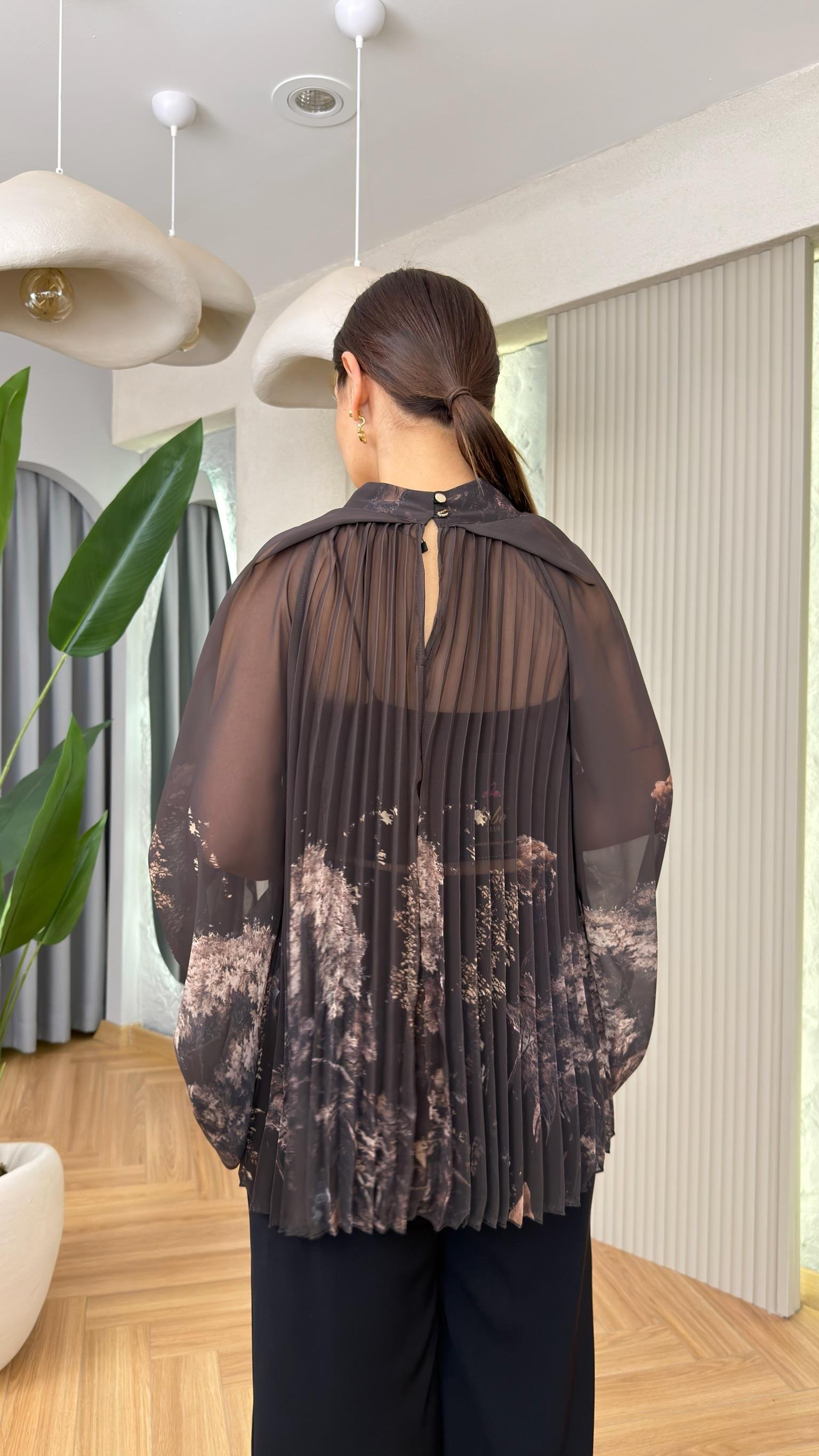 Louje Yarasa Kol Desenli Şifon Bluz