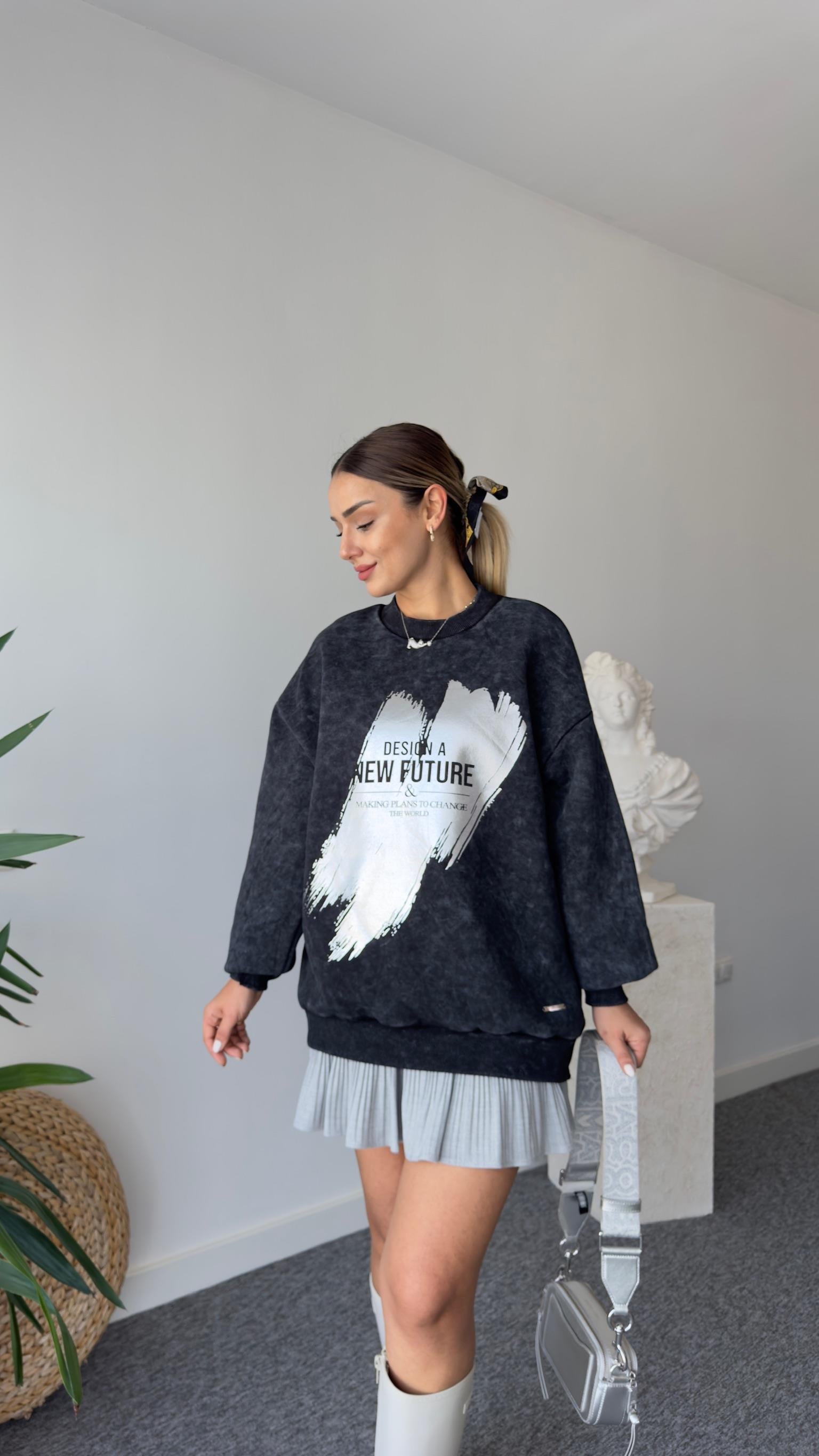 Rubi Önü Parlak Yazılı Sweatshirt