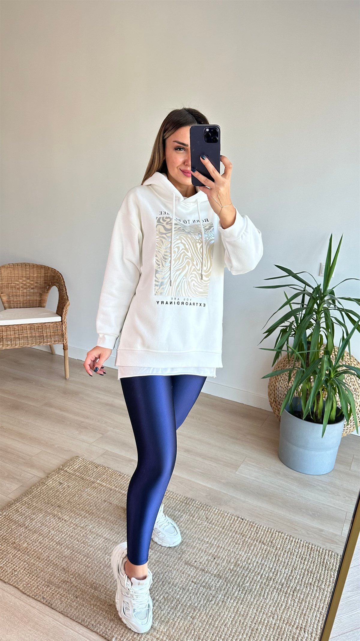 Yanları Çıtçıtlı Baskı Detay Beyaz Sweat
