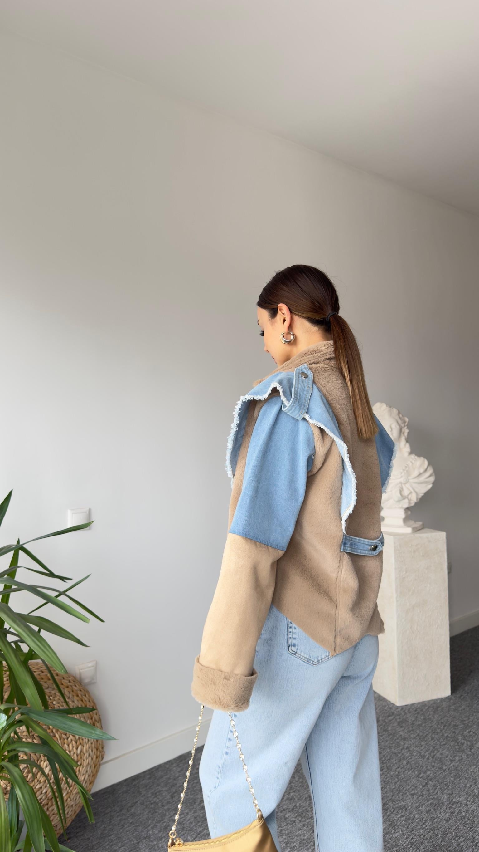 Brale Kot Detaylı Süet Mont