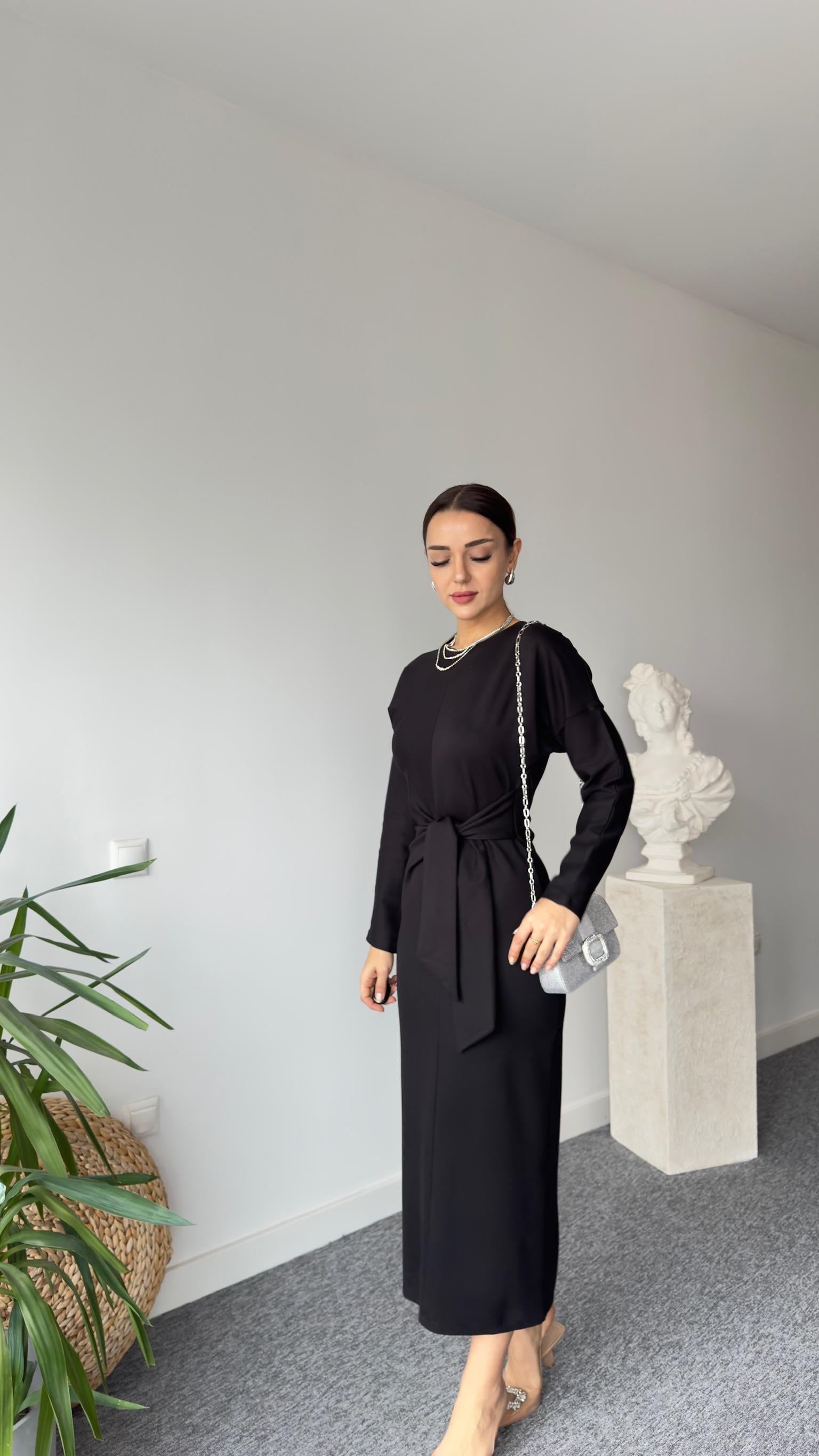 Orj  Model Ön Fiyonklu Çelik Örme Elbise