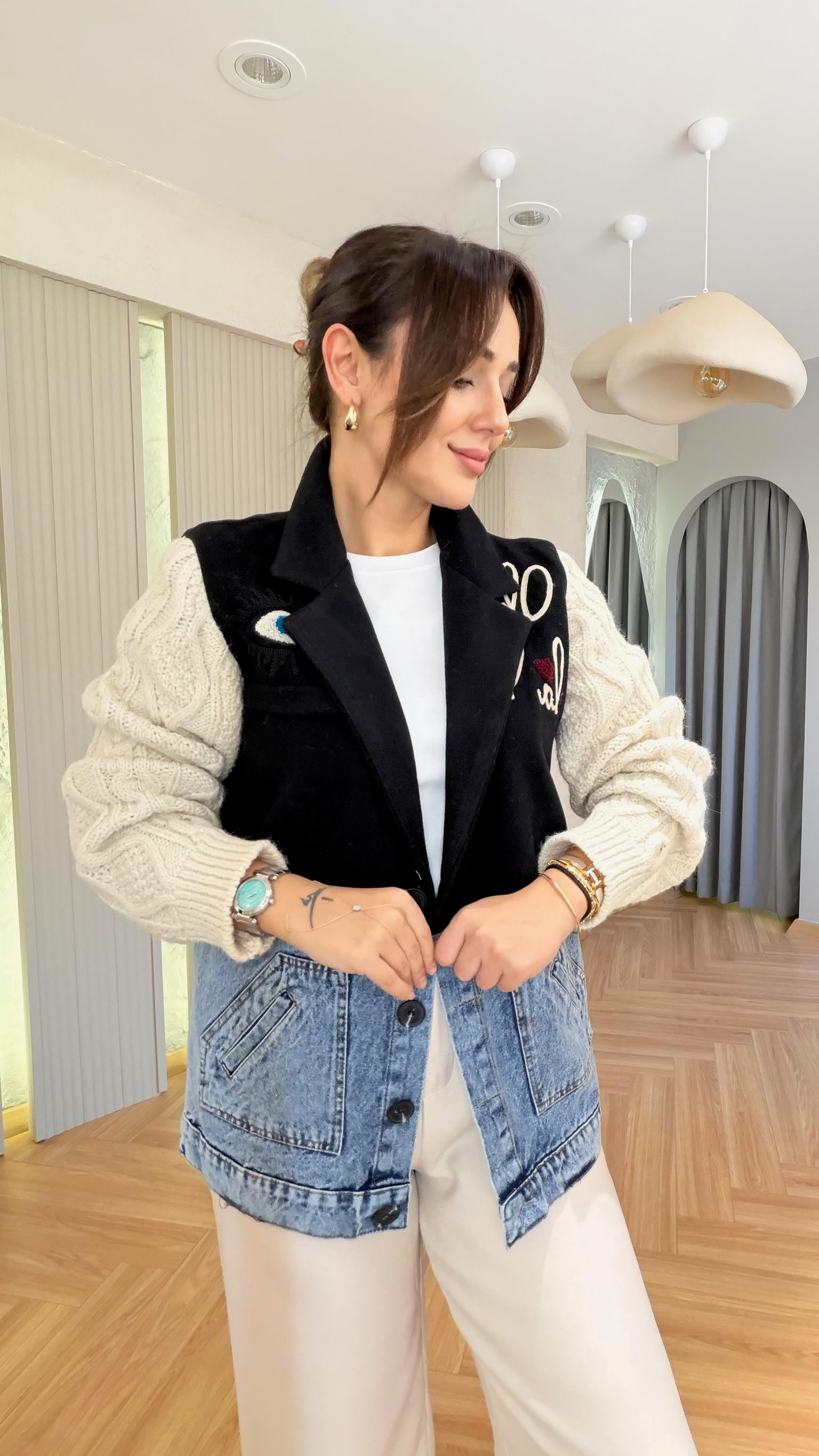 İthal Kollar Triko Detaylı İşlemeli Blazer Ceket