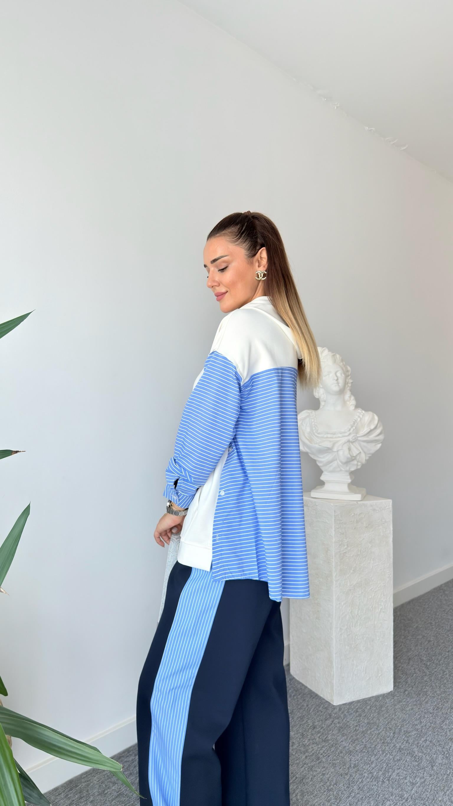 Jeyli Yanlar Düğmeli Garnili Modal Sweatshirt
