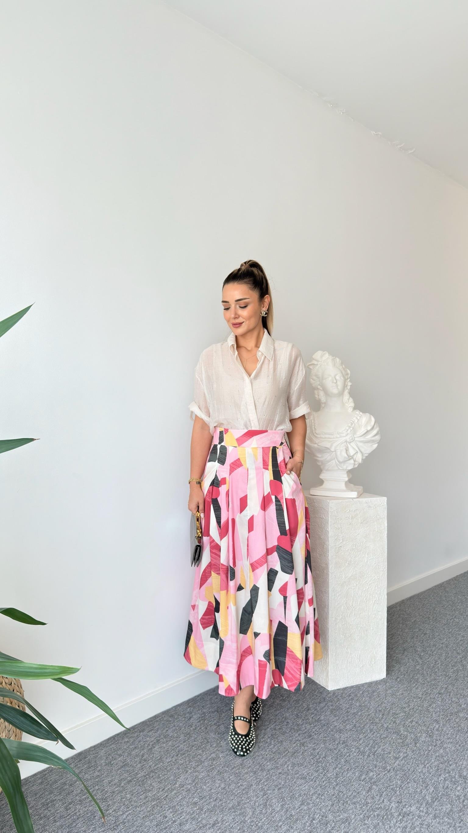 Velda Taş Detaylı Ekru Gömlek