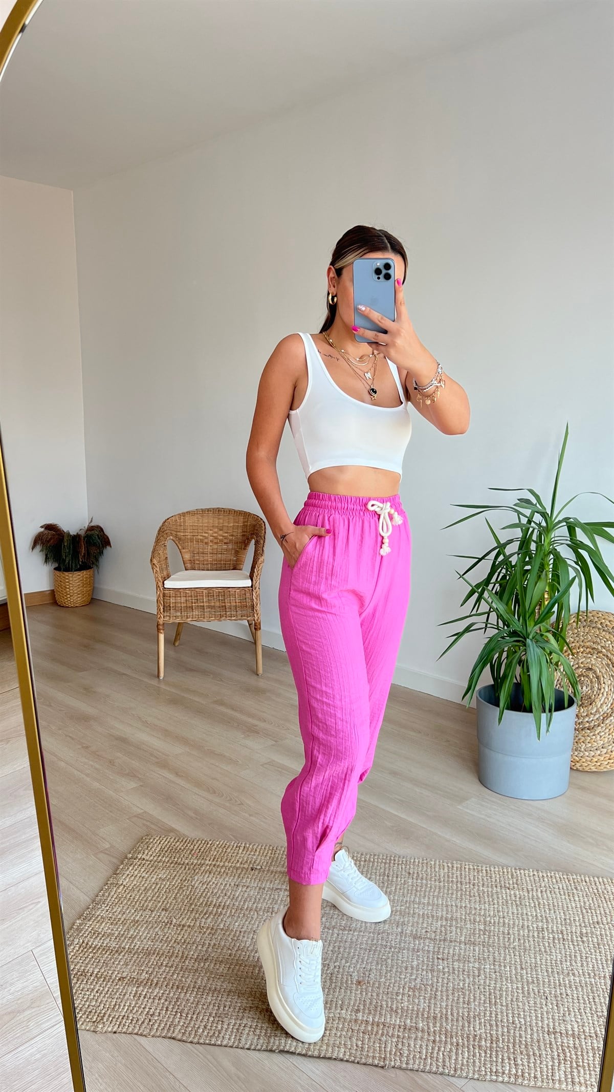 Beli Lastikli Paça Pile Detaylı Fuşya  Pantolon