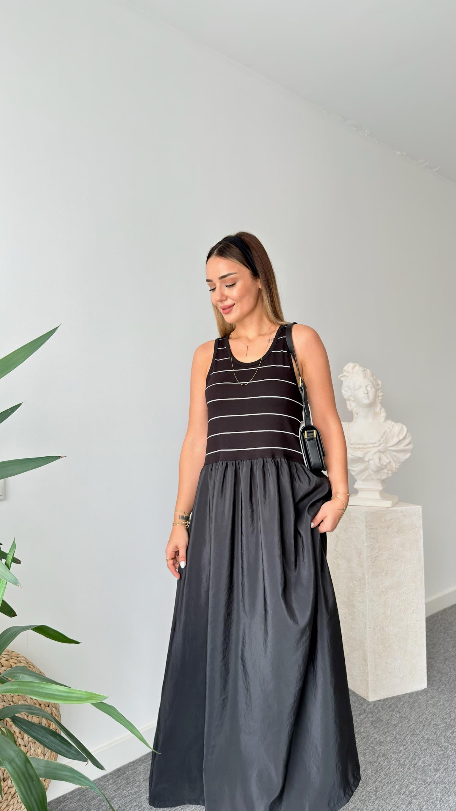 Loremi Üstü Çizgili Garnili Basic Elbise