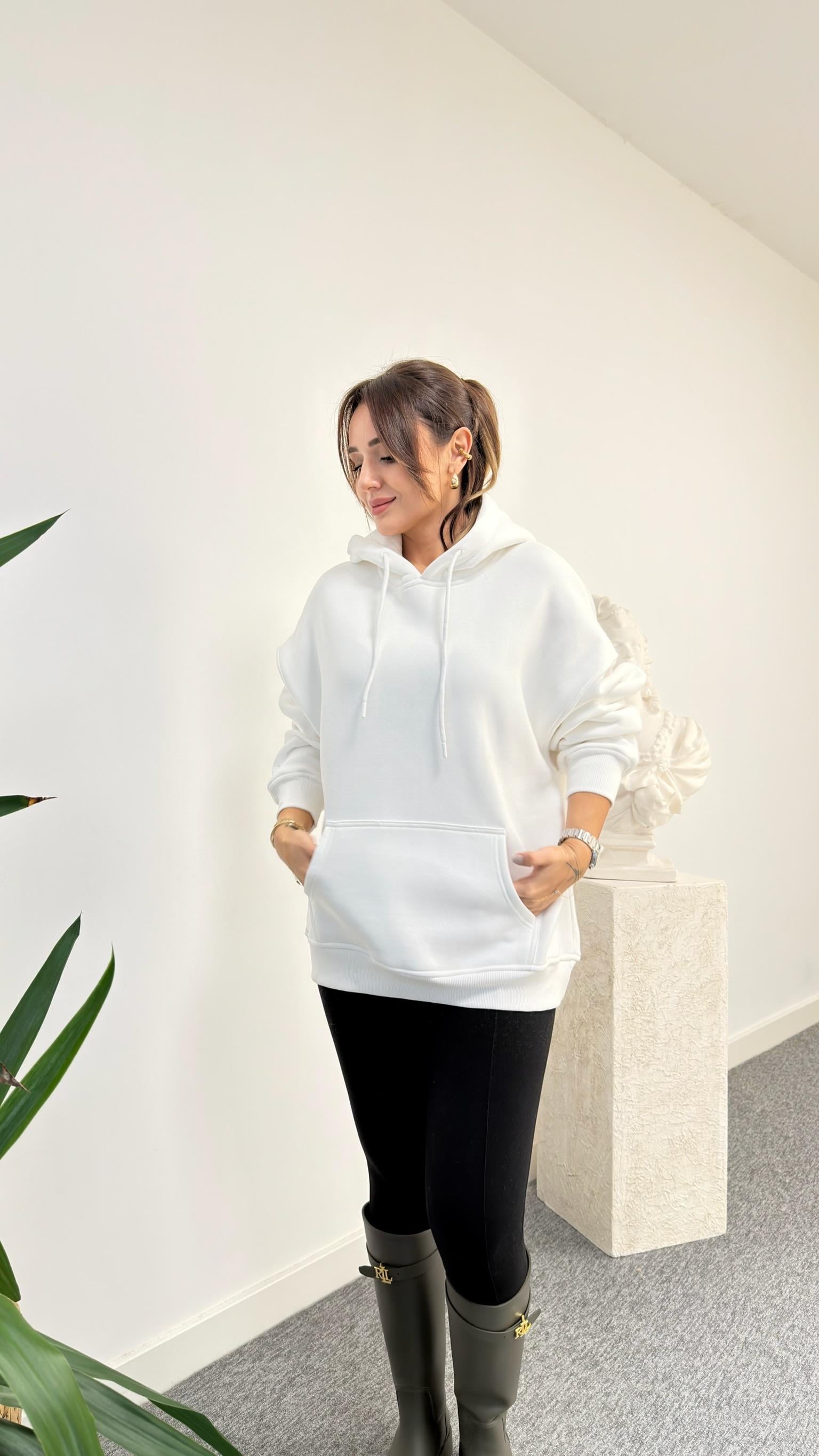 Beyaz Sırtı Mickey Aksesuarlı Kapüşonlu Sweatshirt