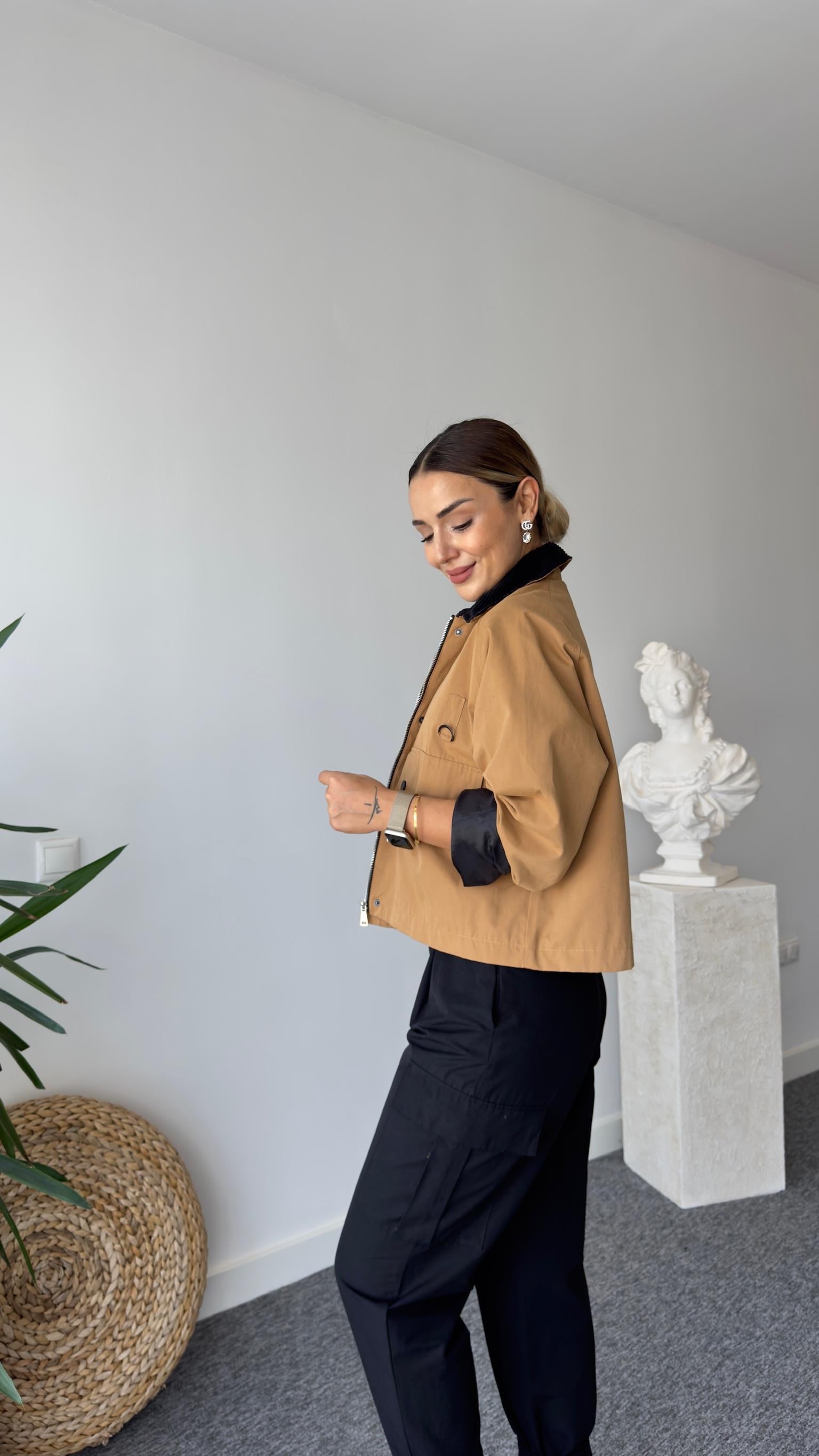 Yaka Kadife Detaylı Zra Camel Ceket