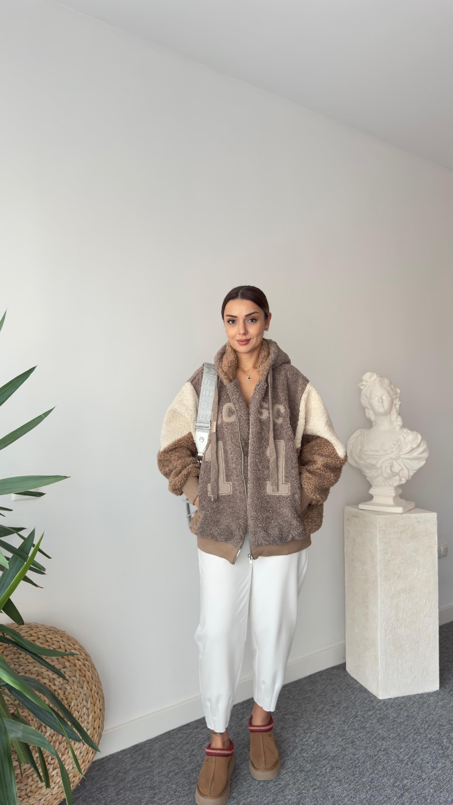 Premıum Yazı Detaylı Kahve Peluş Mont