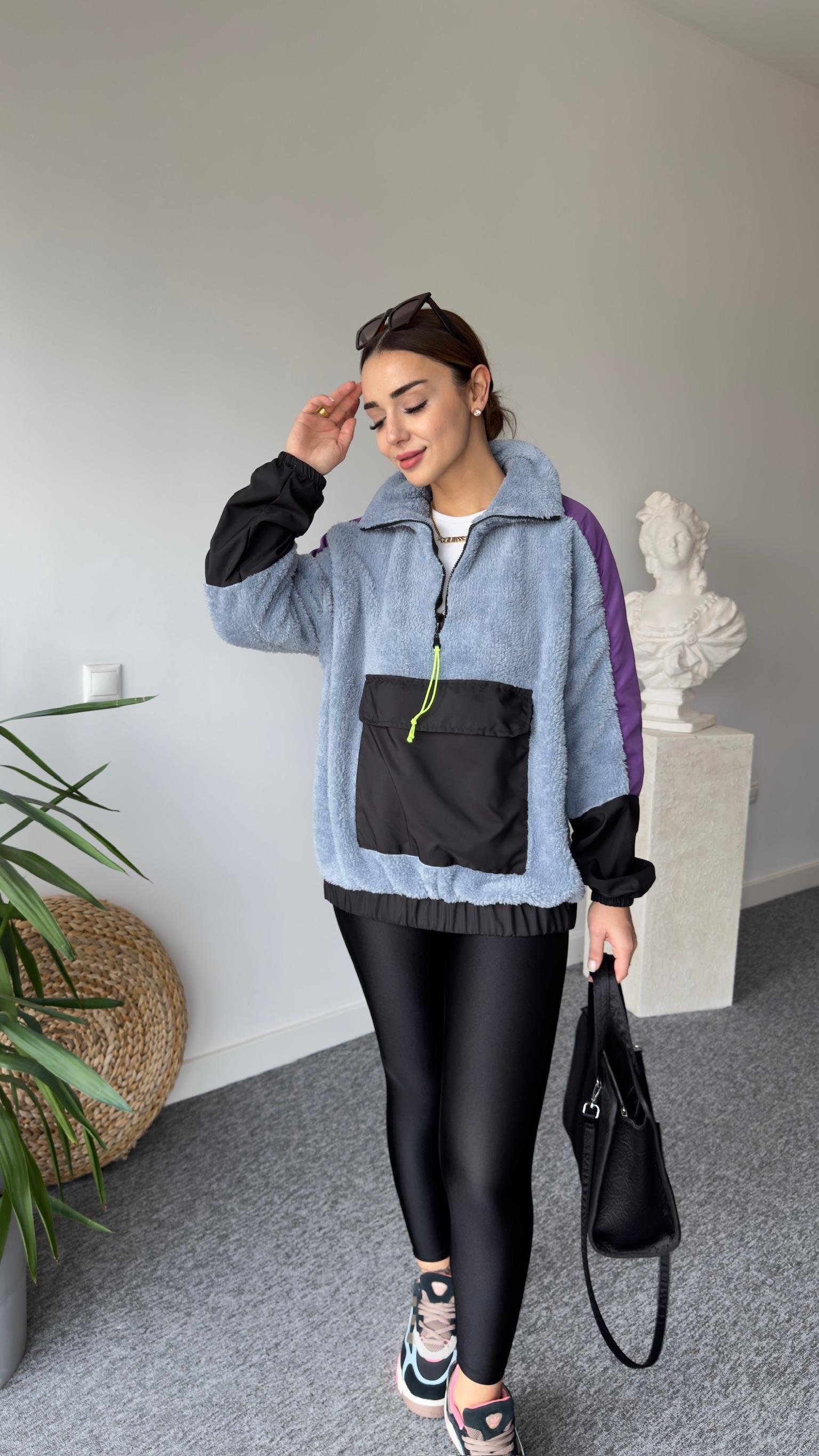 Kanguru Cep Detaylı Peluş Sweat