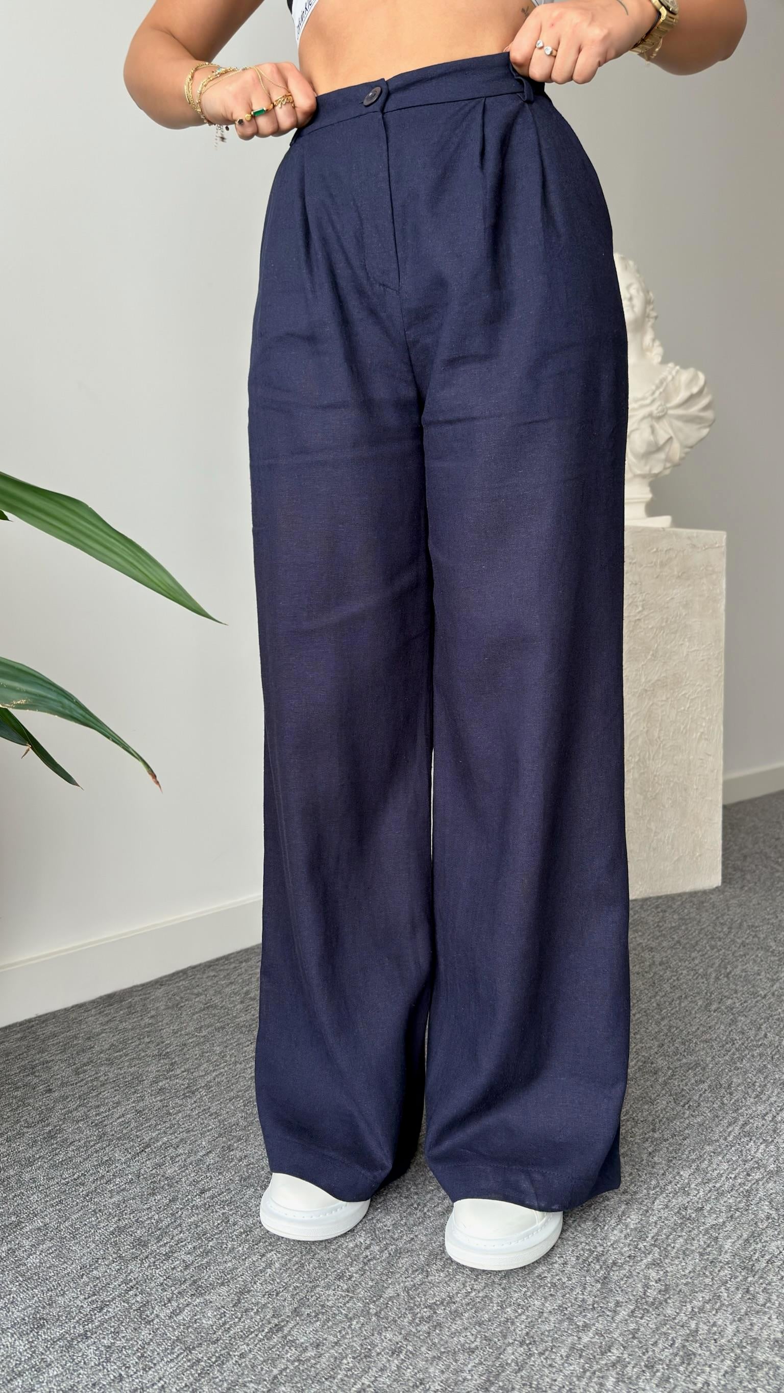 Pevil Kemer Detaylı Lacivert Yelek Pantolon Takım