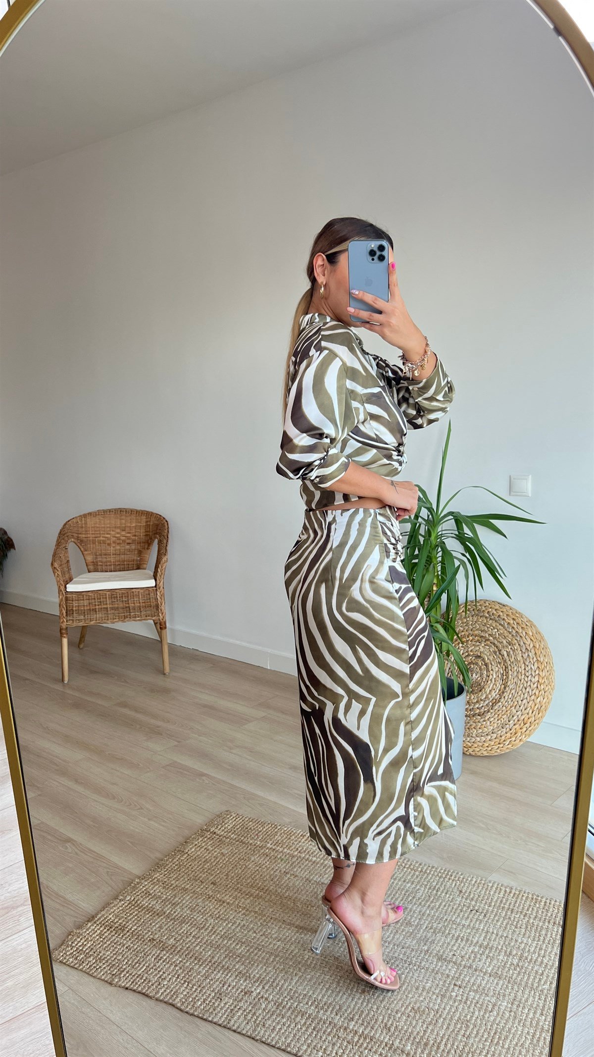 Zara Model Yırtmaç Detaylı Zebra Desen Etek