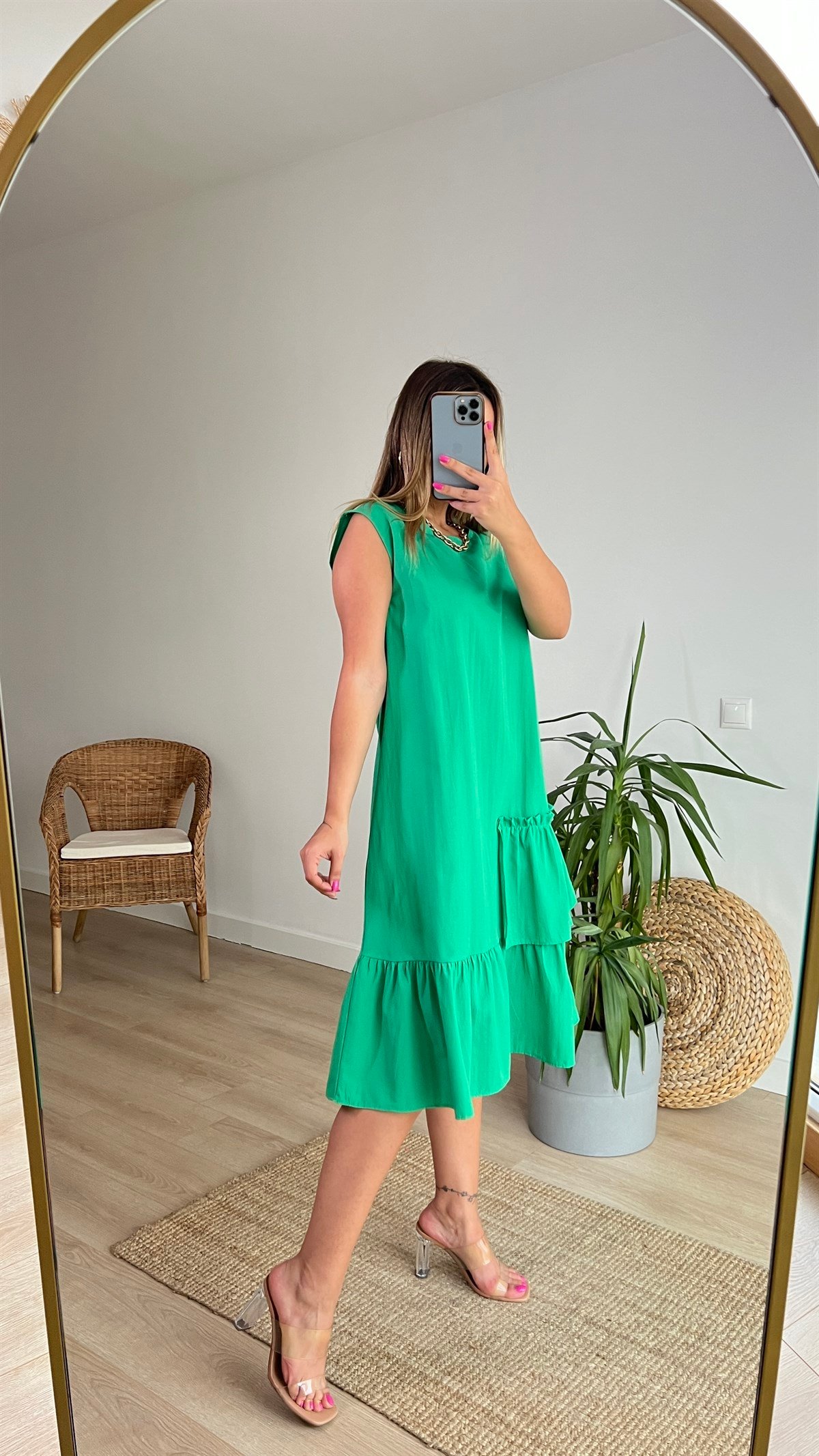 Kolsuz Fırfırlı Yeşil Poplin Elbise 
