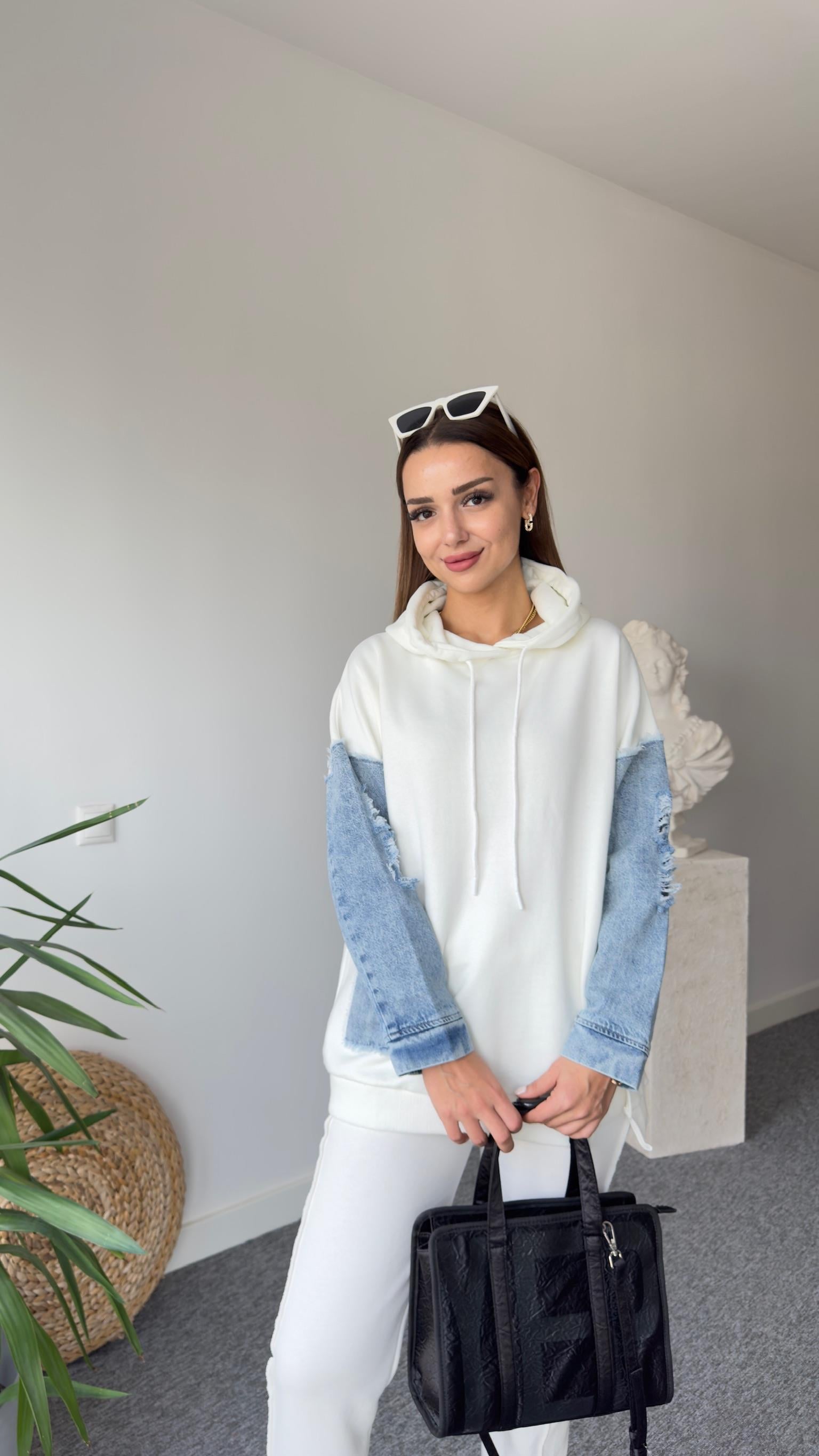 Piem Kot Detay Beyaz Sweatshirt