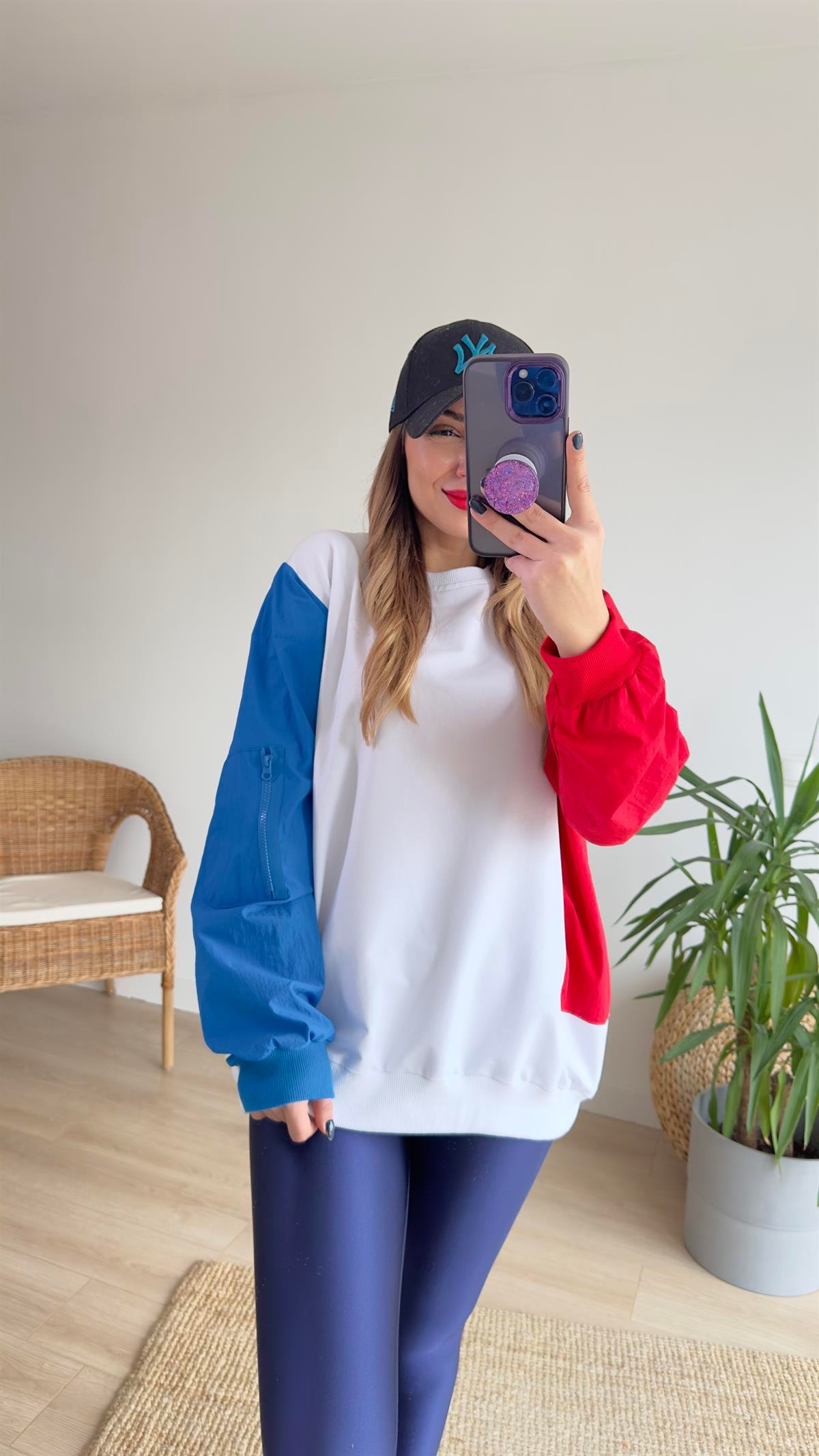 Marka Model Kırmızı Paraşüt Garni Sweat