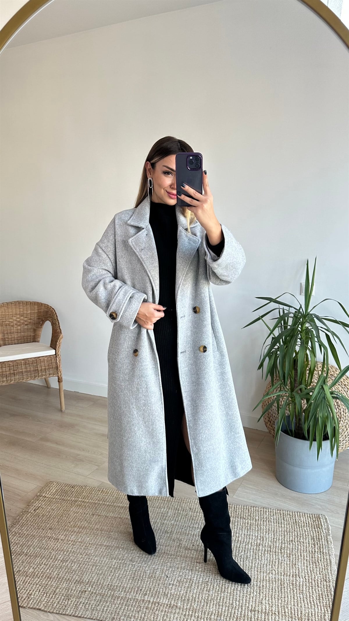 Kuşak Detaylı Astarlı Gri Kaban