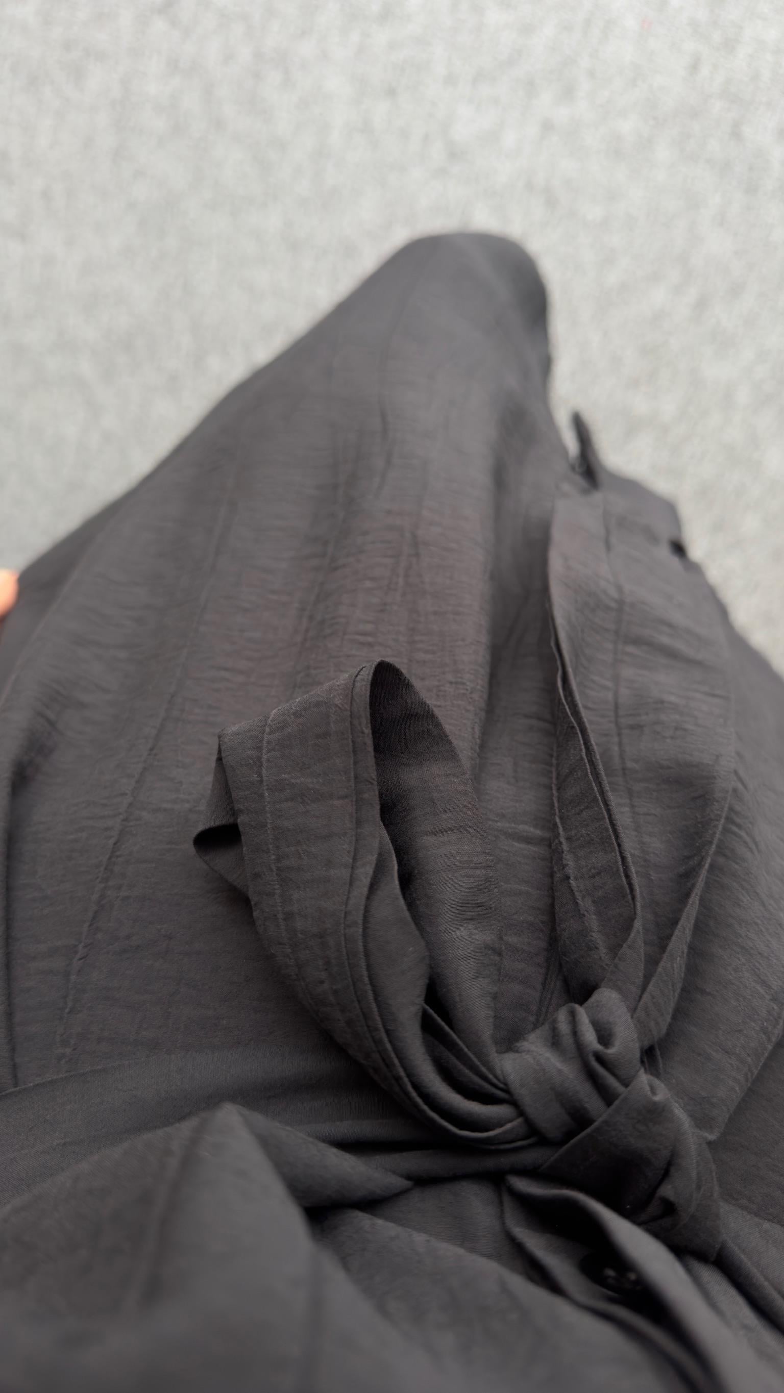 Ninda Orj Marka Kuşaklı Siyah Elbise 