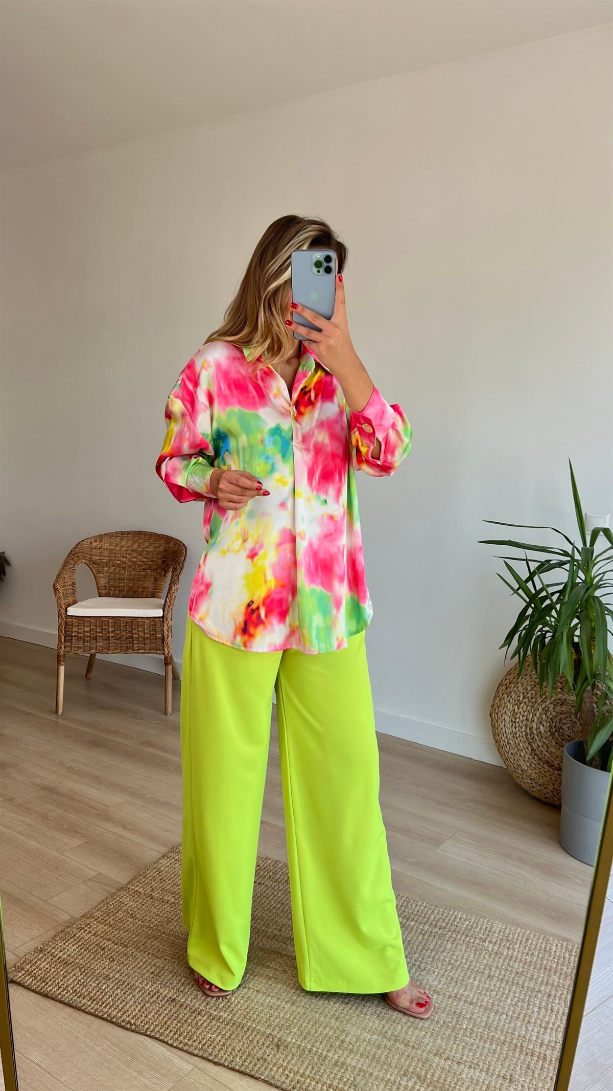 Zara Model Çok Renkli Saten Bluz
