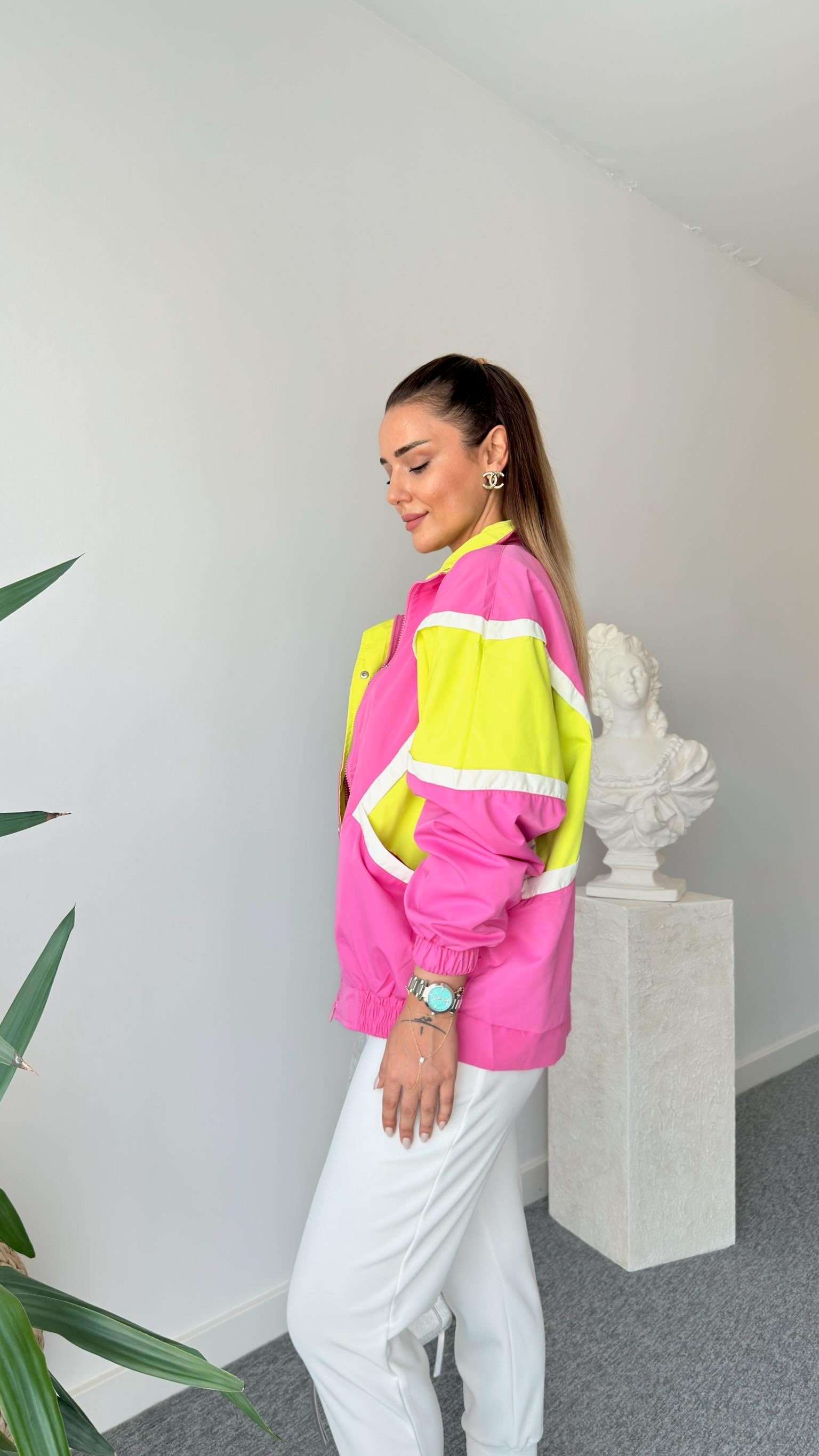 Romo Şerit Detaylı Pembe Paraşüt Ceket