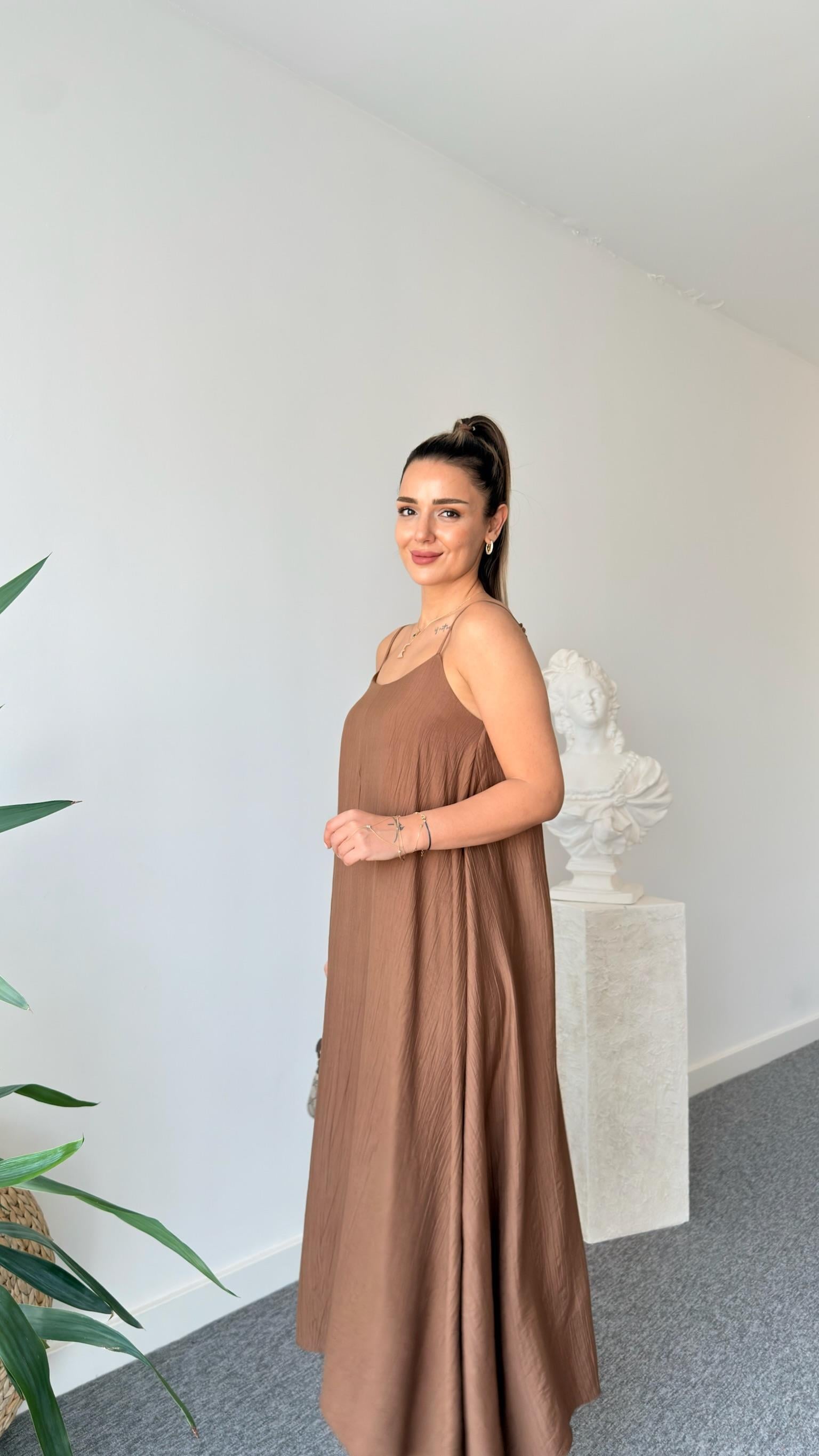 Kahve Ruma Askılı Elbise 