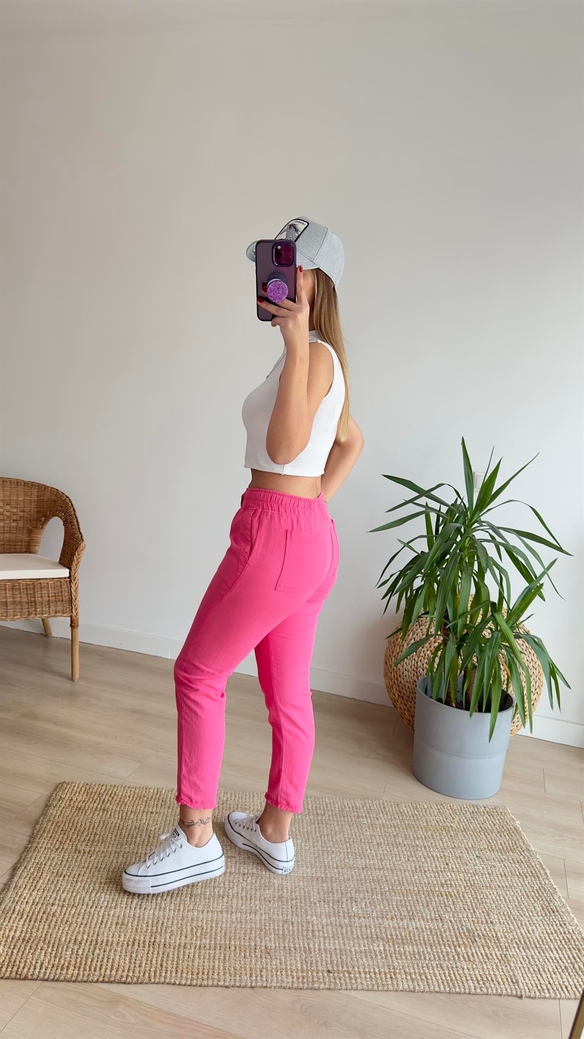 Pembe Paçası Püsküllü Gabardin Pantolon