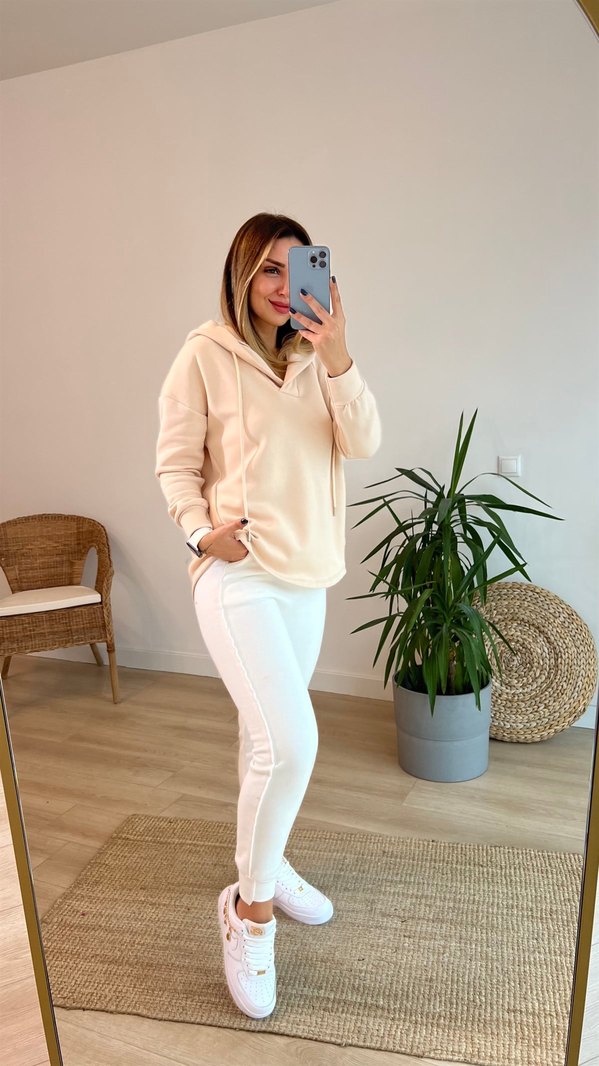  Kapüşonlu Yaka Detay Bej Sweatshirt
