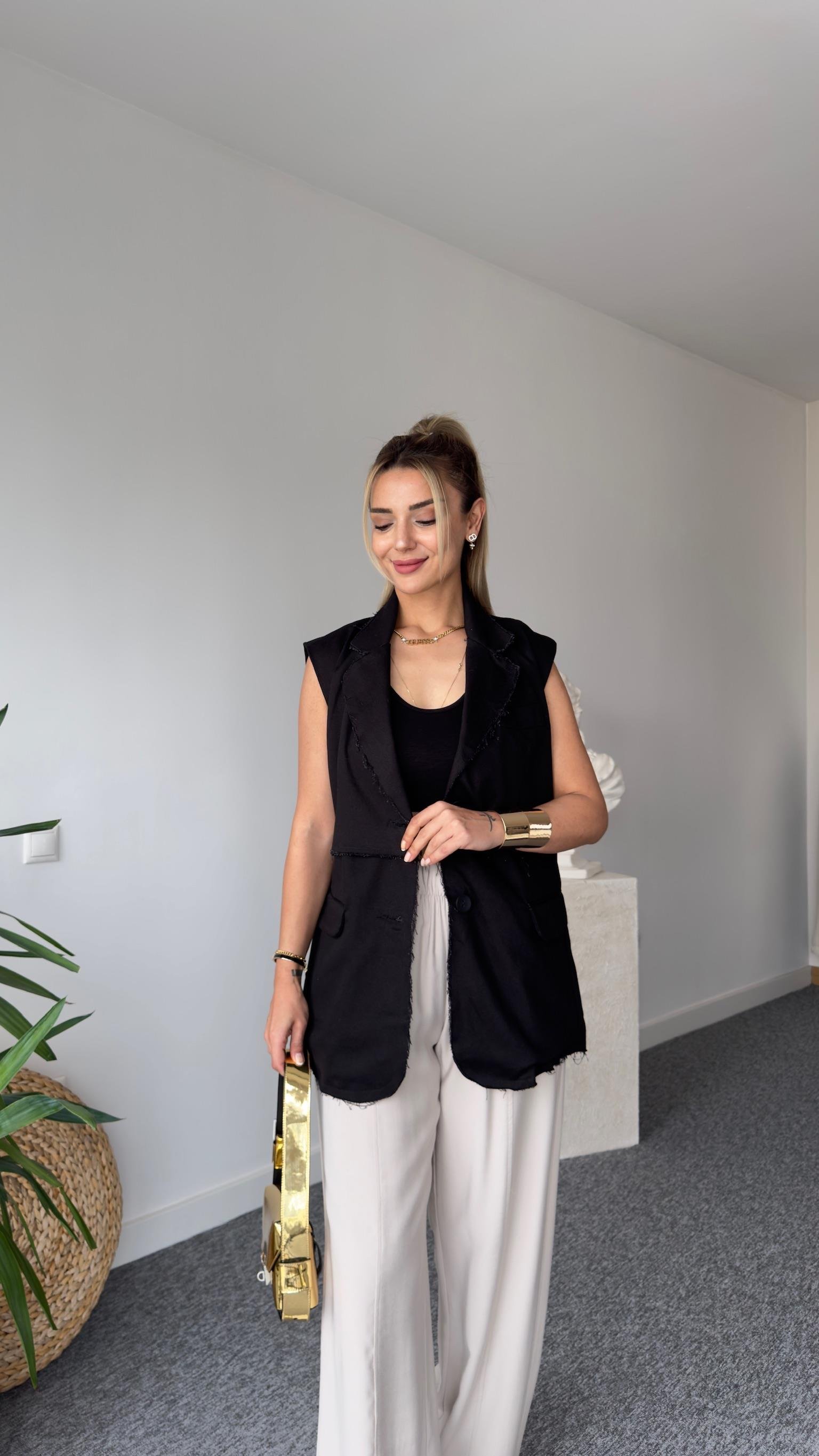 Siyah Pis Dikiş Tws Model Yelek