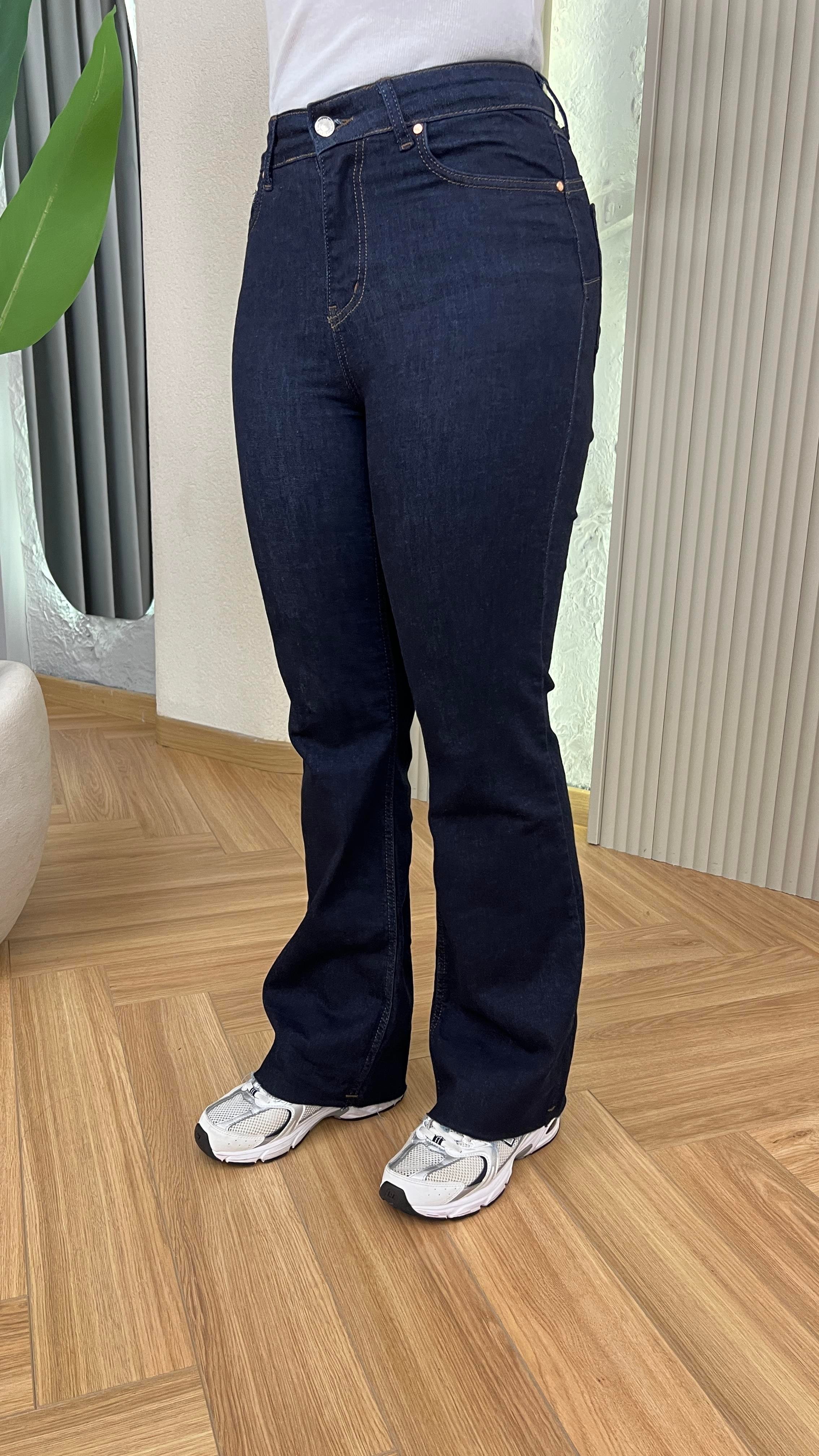 Lacivert Push Up Etkili Jean