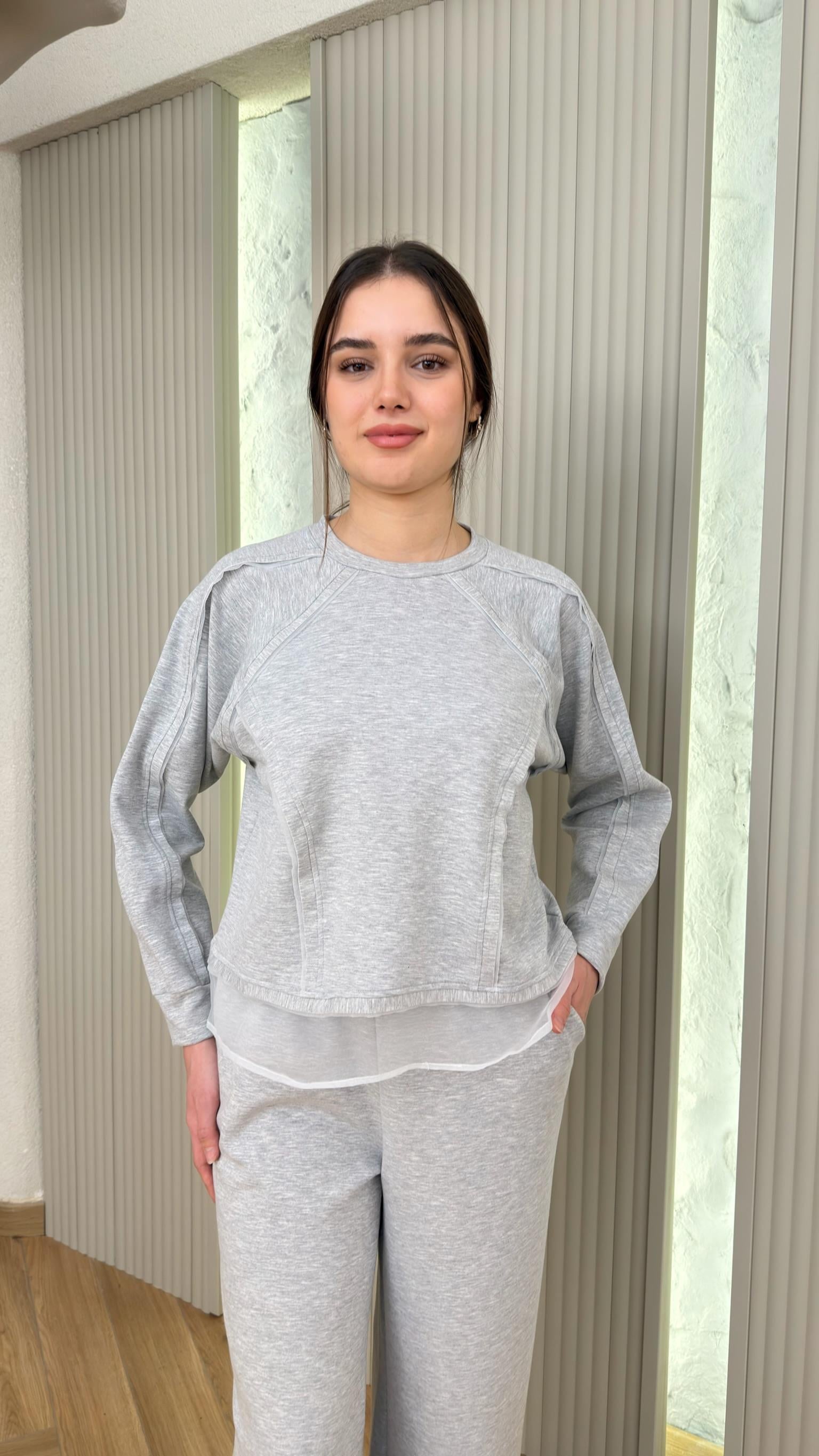 Gri Tül Detaylı Modal Takım