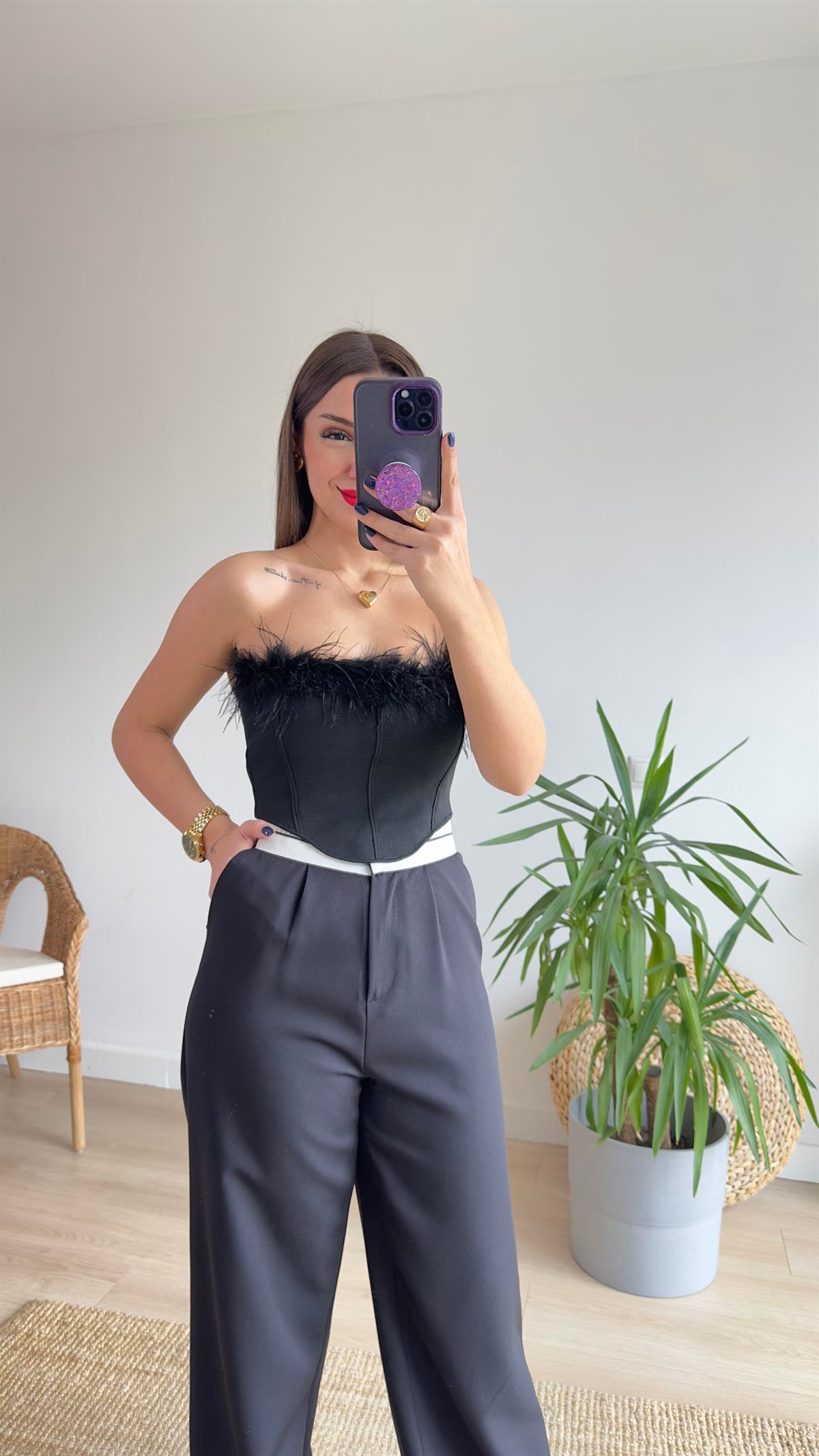 Siyah Otriş Detaylı Büstiyer