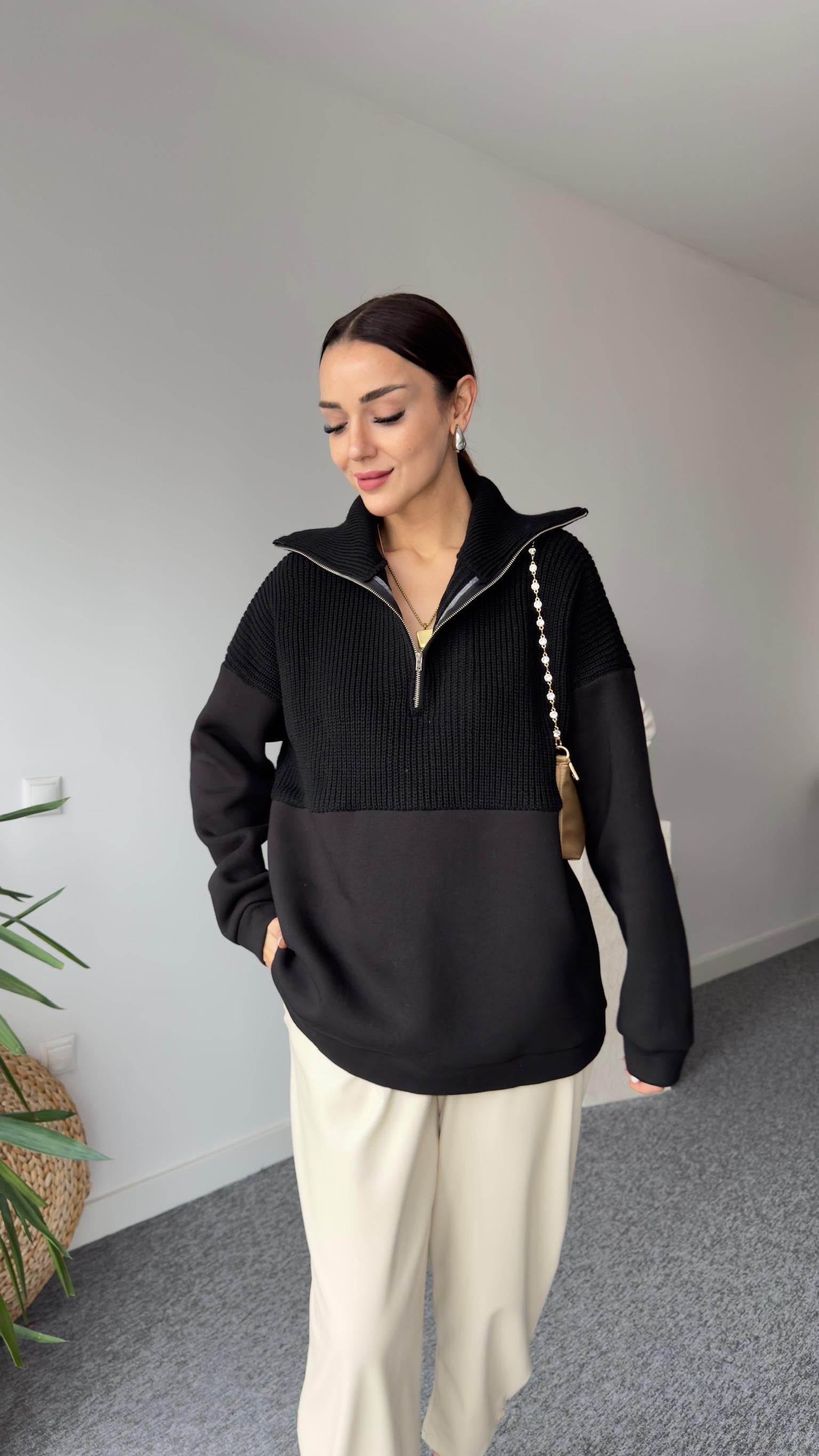 Üst Trikolu Fermuarlı Siyah Sweatshirt