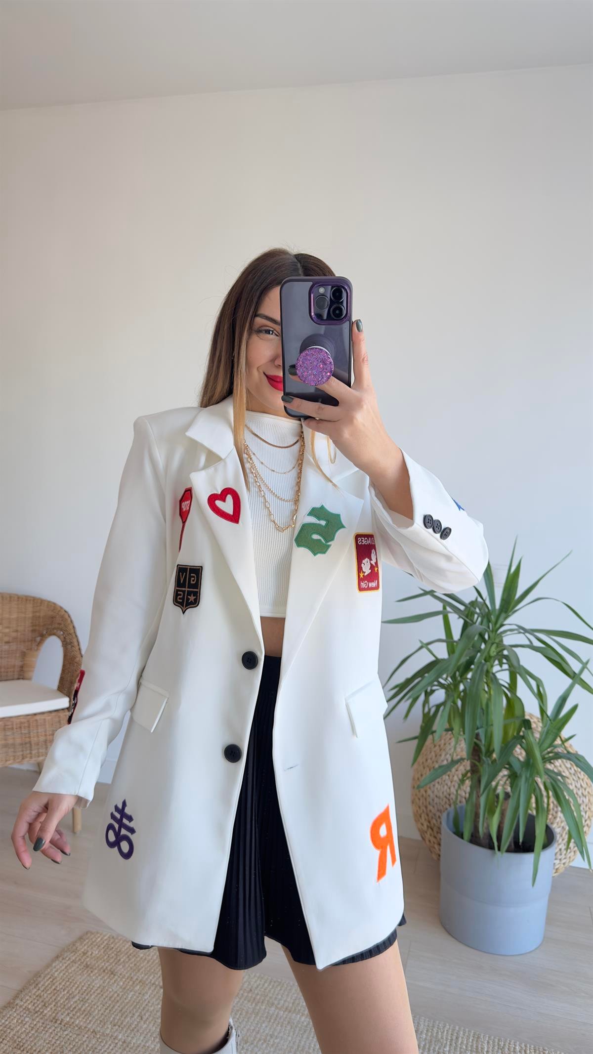 Oversize İşlemeli Beyaz Ceket